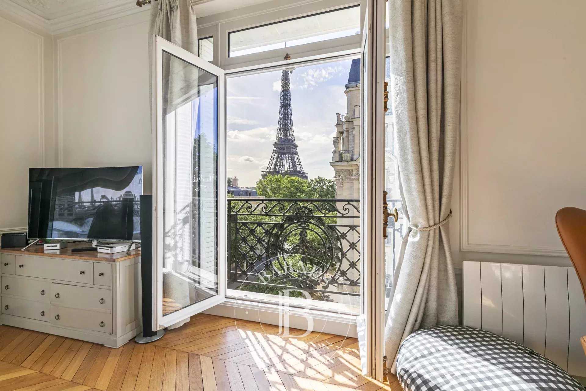 Paris  - Apartment 3 Bedrooms