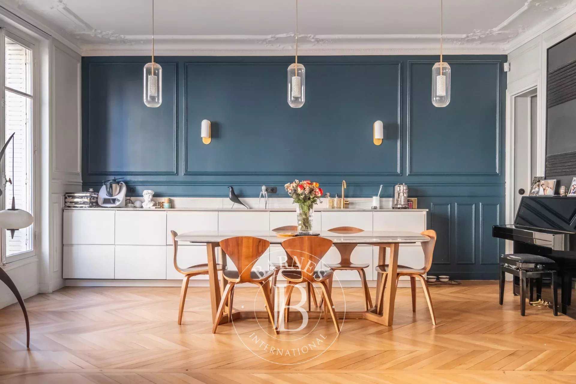 Paris  - Apartment 4 Bedrooms