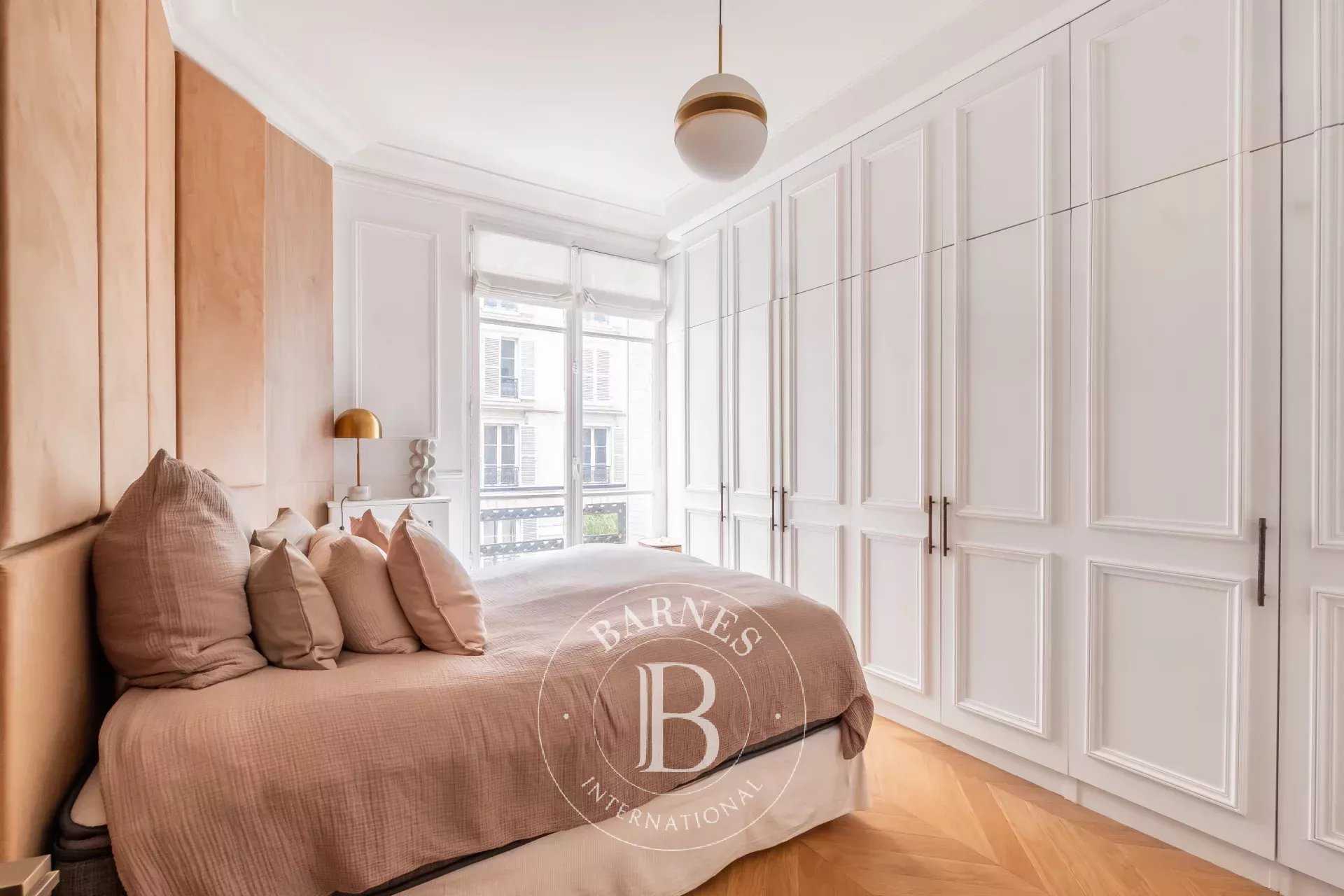 Paris  - Apartment 3 Bedrooms