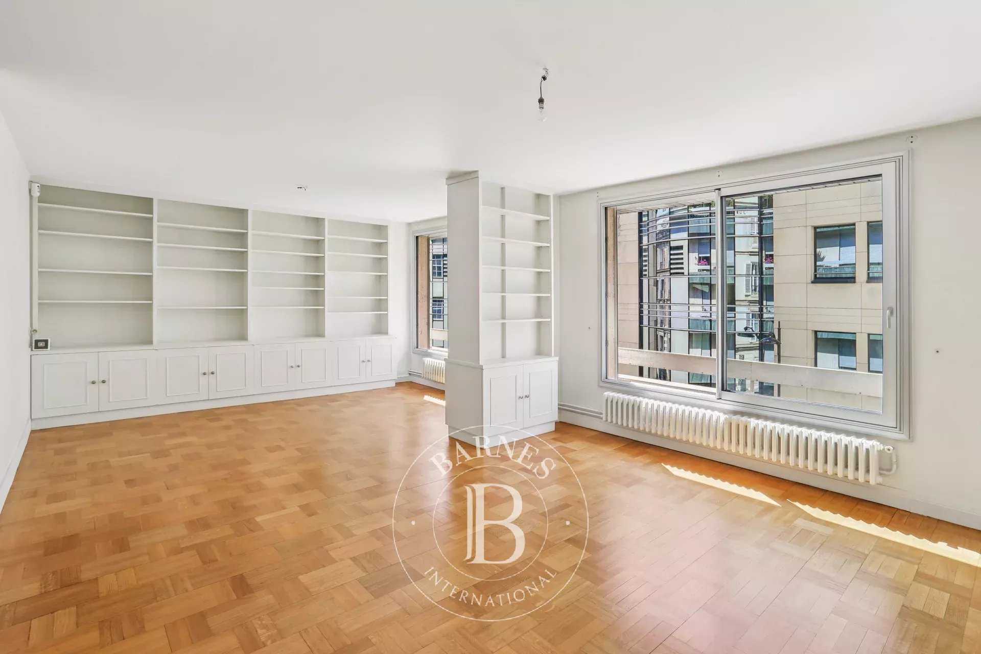 Paris  - Apartment 2 Bedrooms