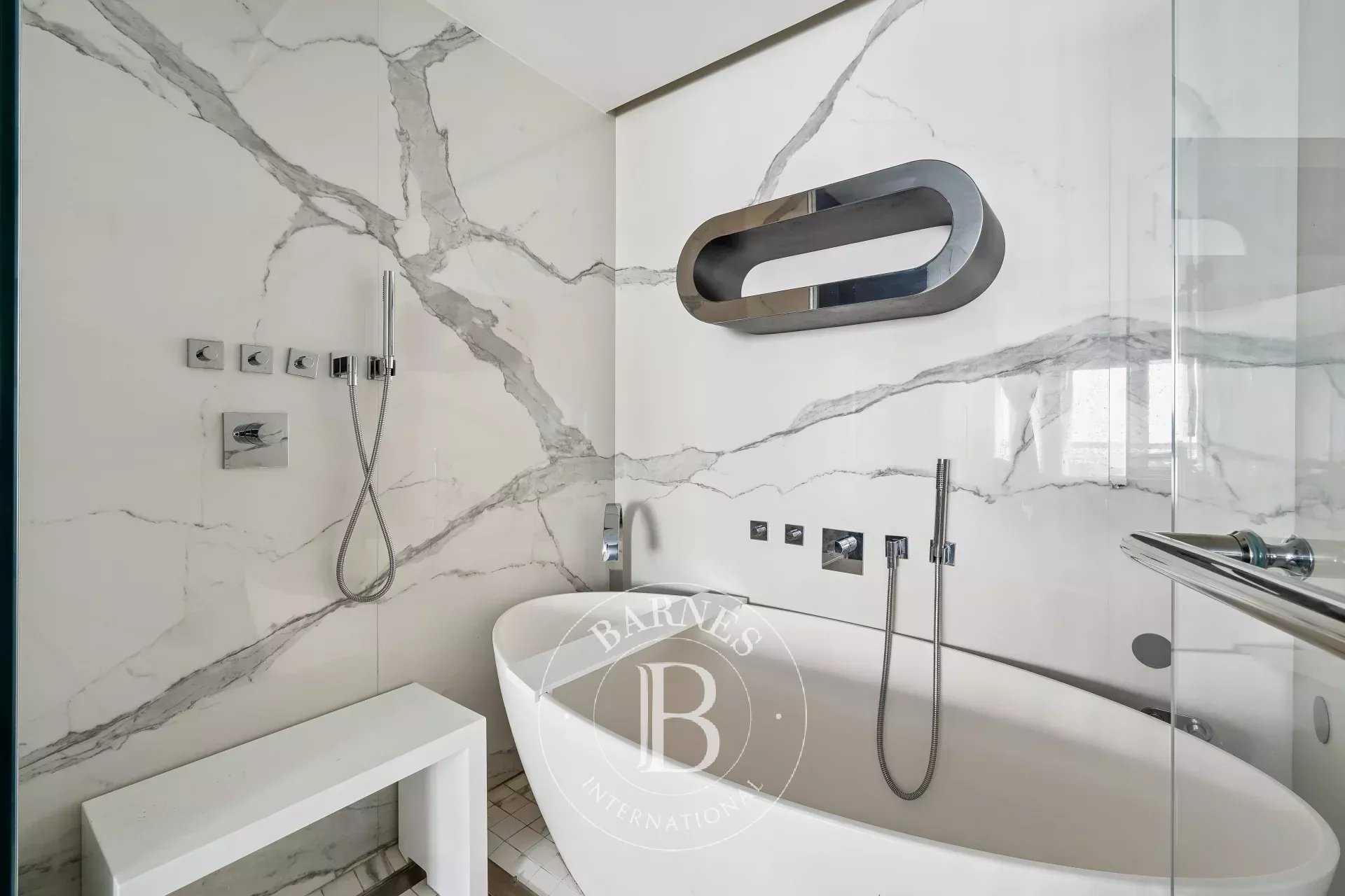 Paris  - Apartment 2 Bedrooms