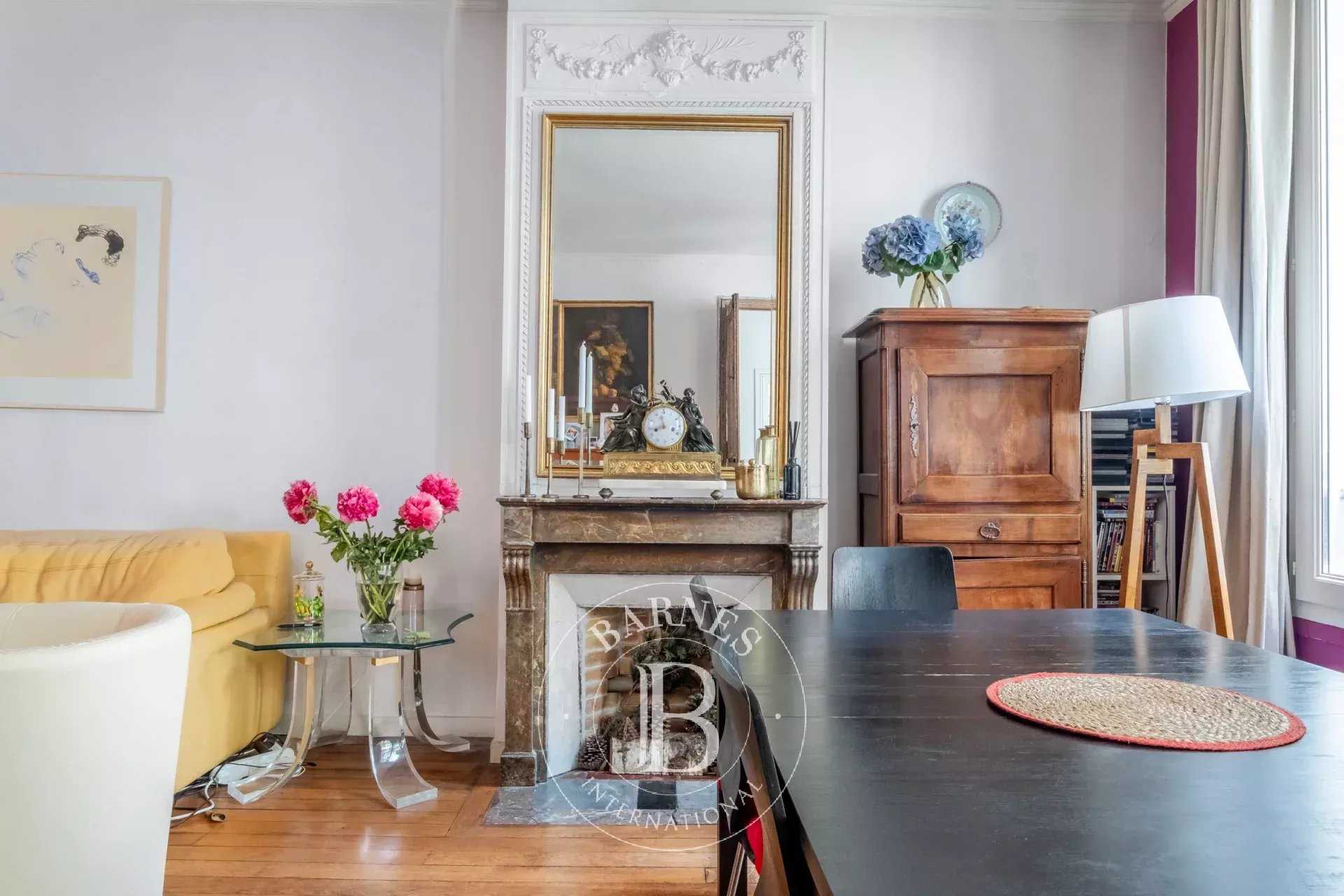 Paris  - House 5 Bedrooms