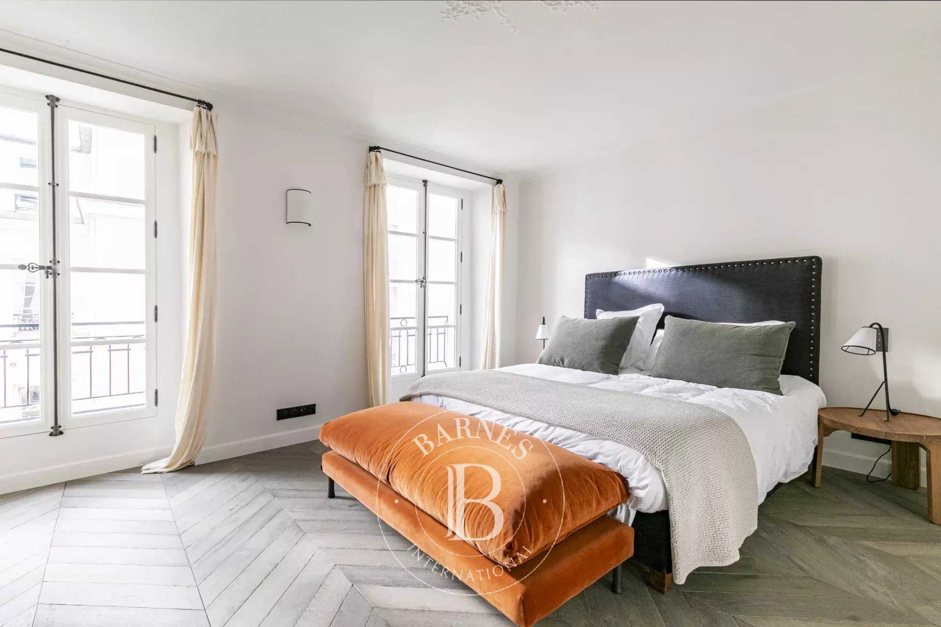 Paris  - Appartement 2 Pièces, 1 Chambre