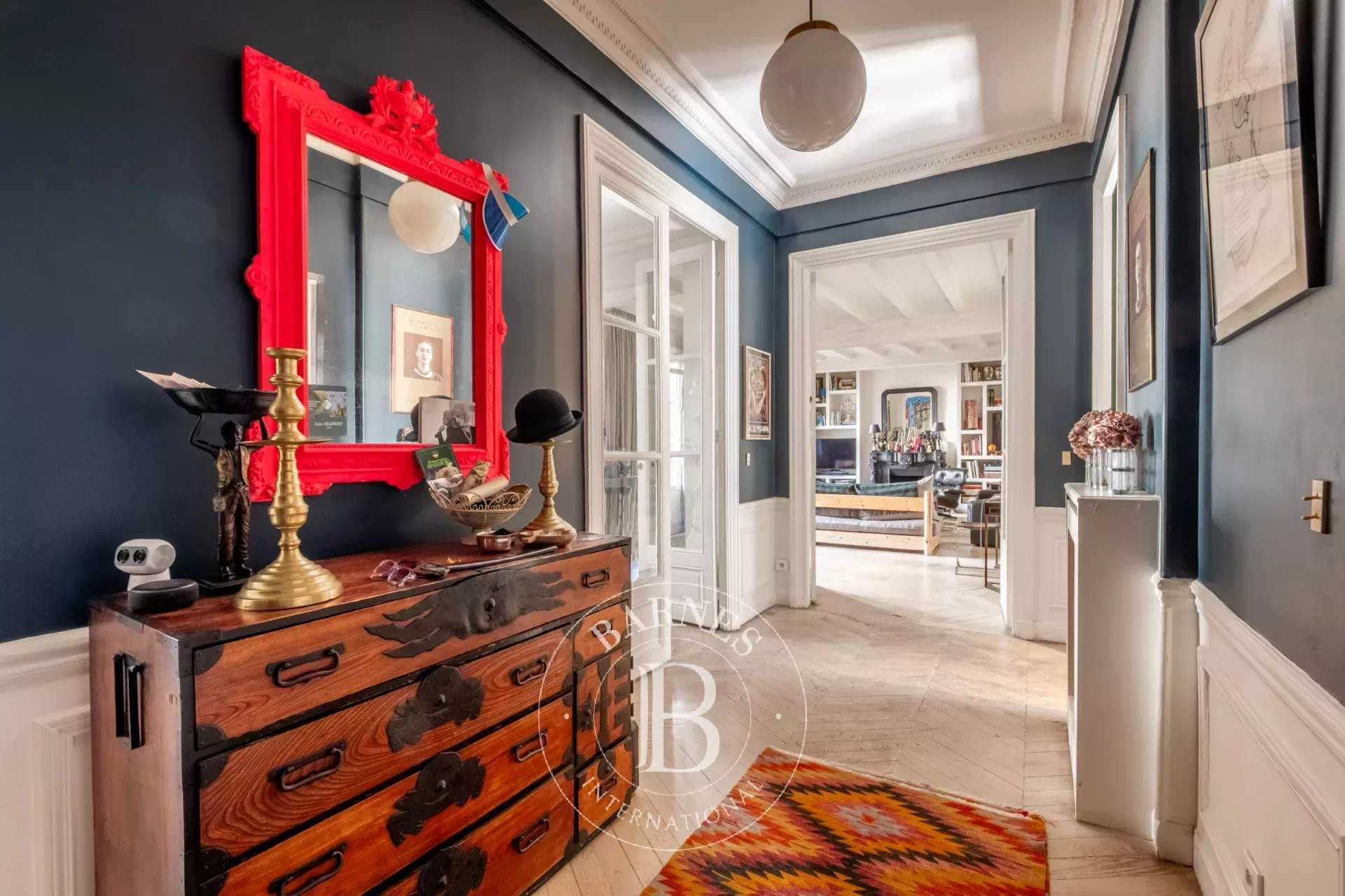Paris  - Apartment 4 Bedrooms