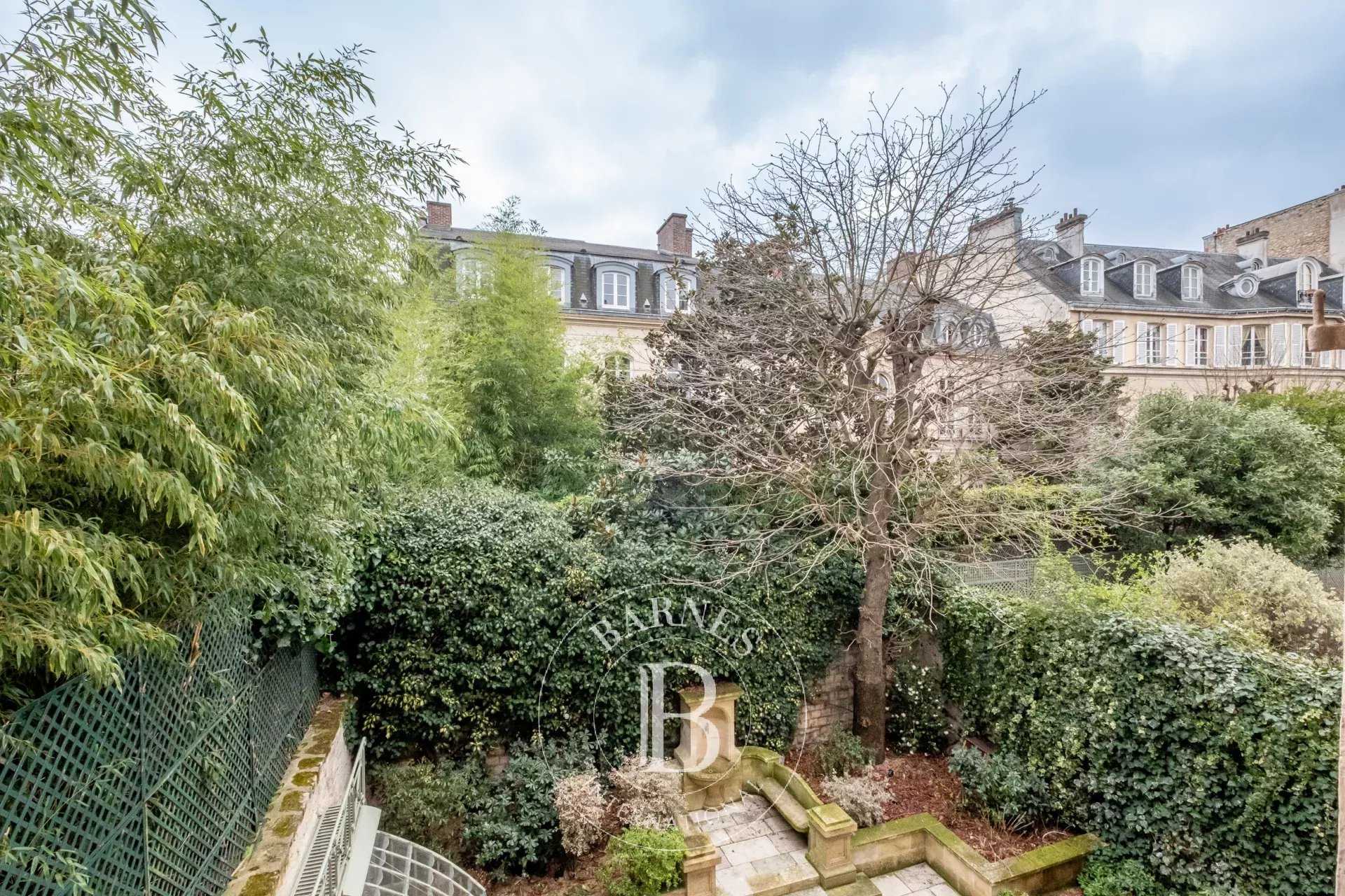 Paris  - Apartment 2 Bedrooms