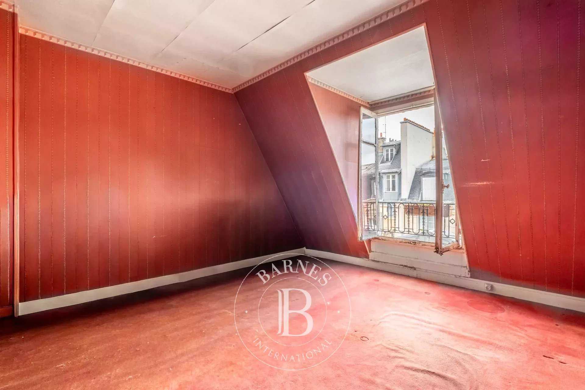 Paris  - Appartement 4 Pièces 3 Chambres