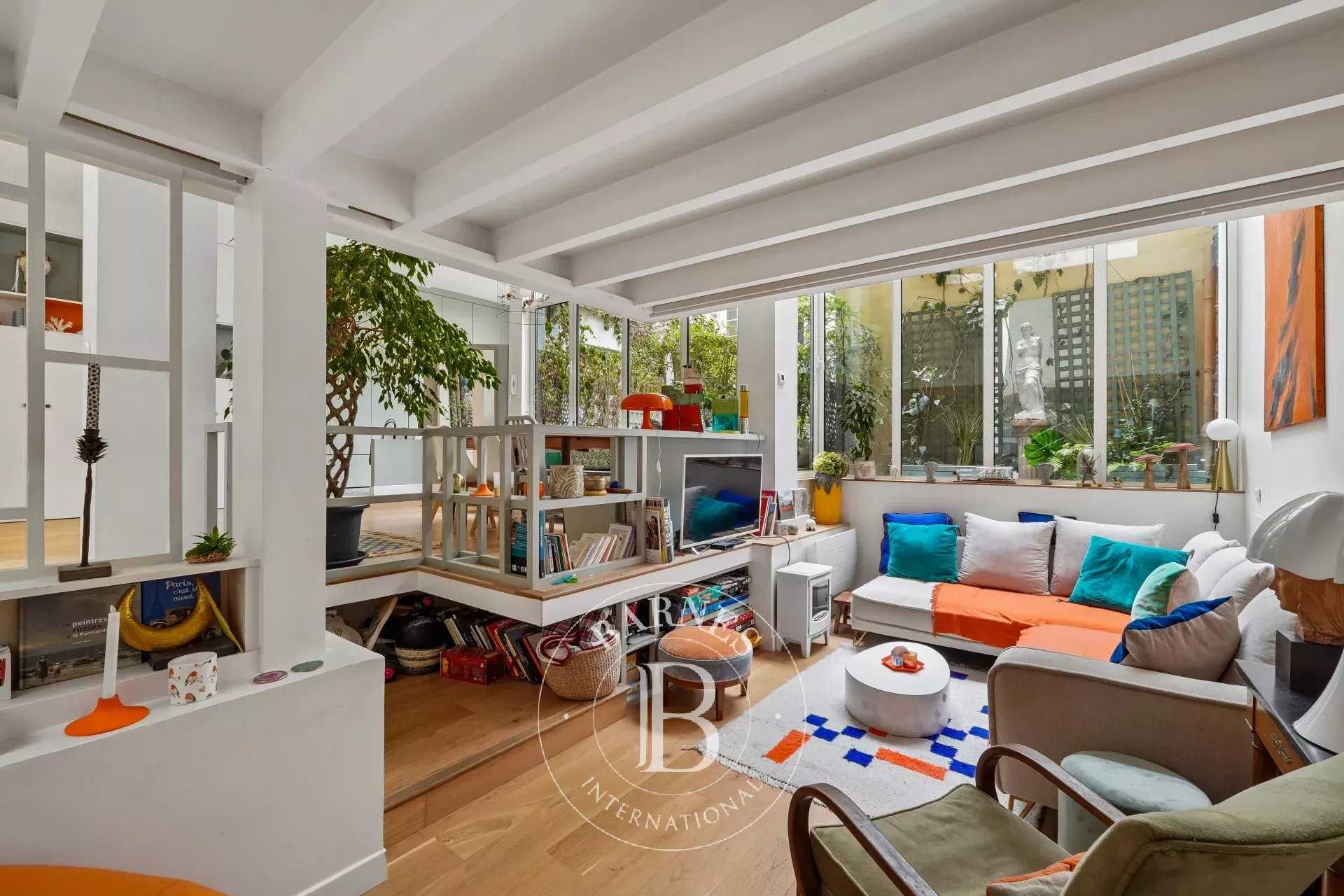 Paris  - Appartement 7 Pi&egrave;ces 4 Chambres