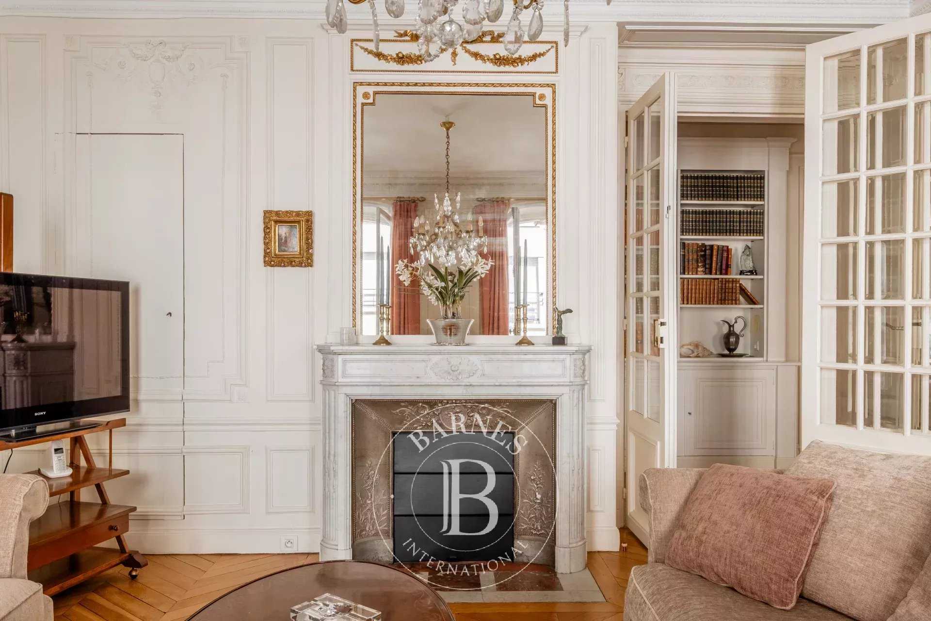 Paris  - Apartment 3 Bedrooms