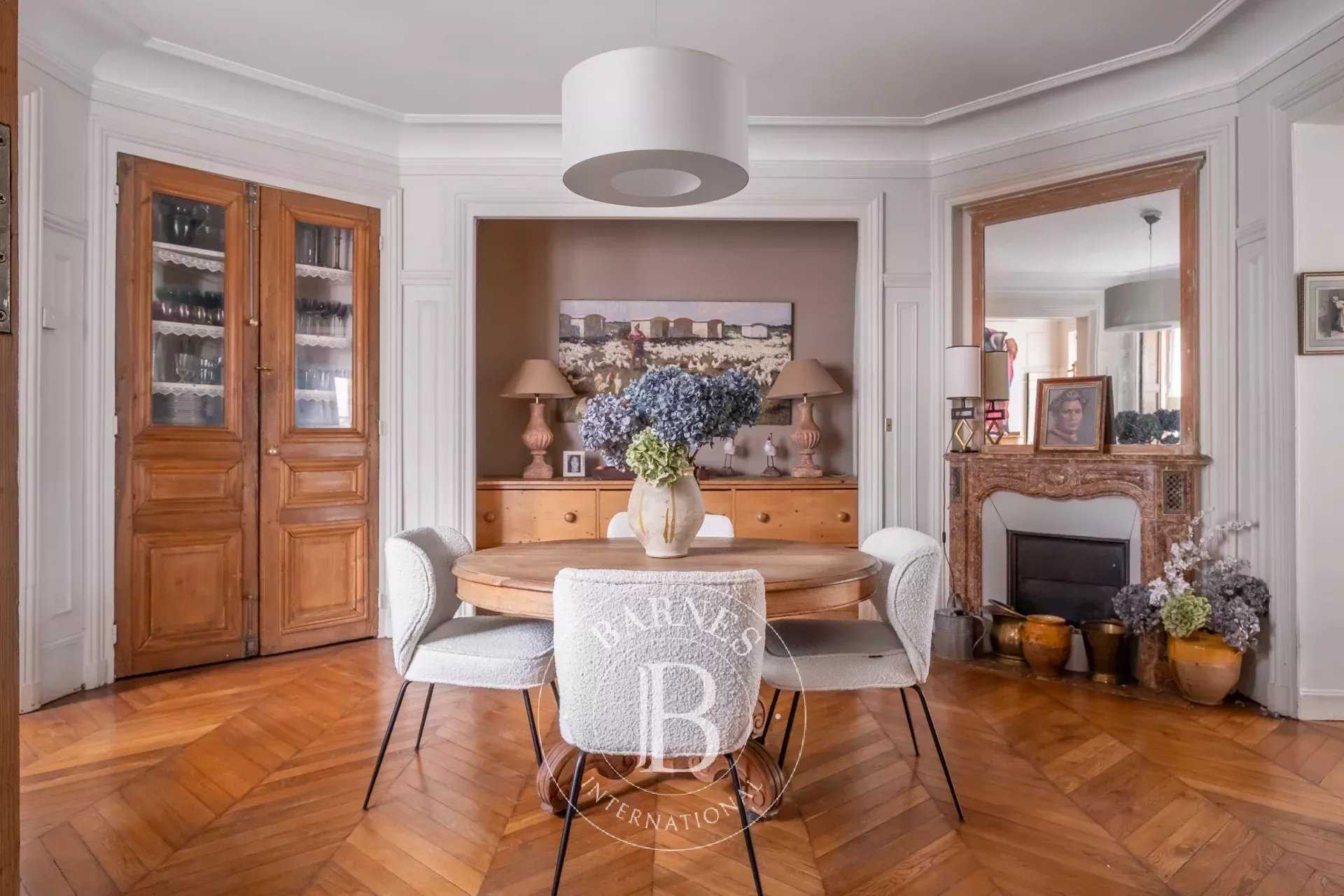 Paris  - Apartment 2 Bedrooms