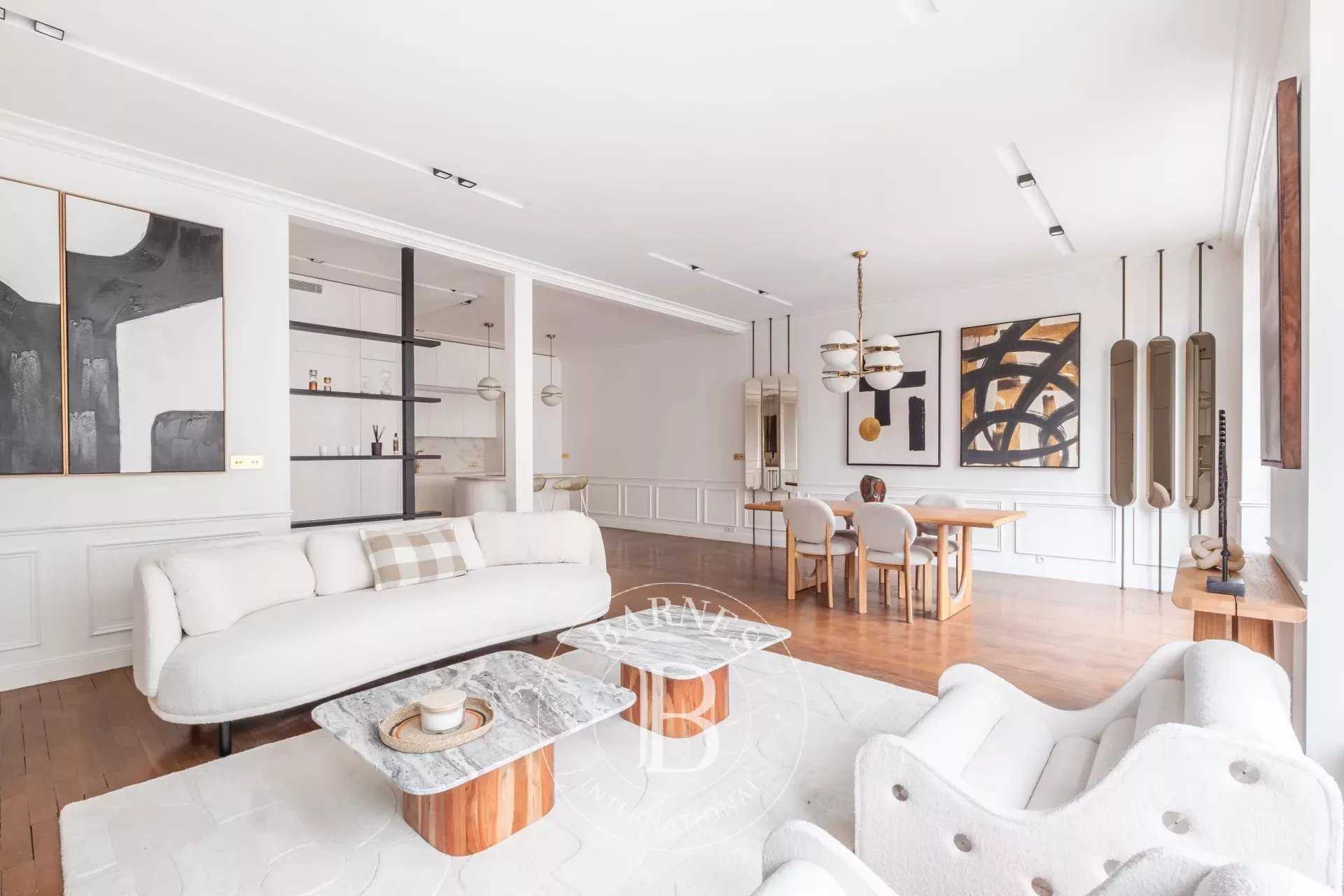 Paris  - Apartment 3 Bedrooms