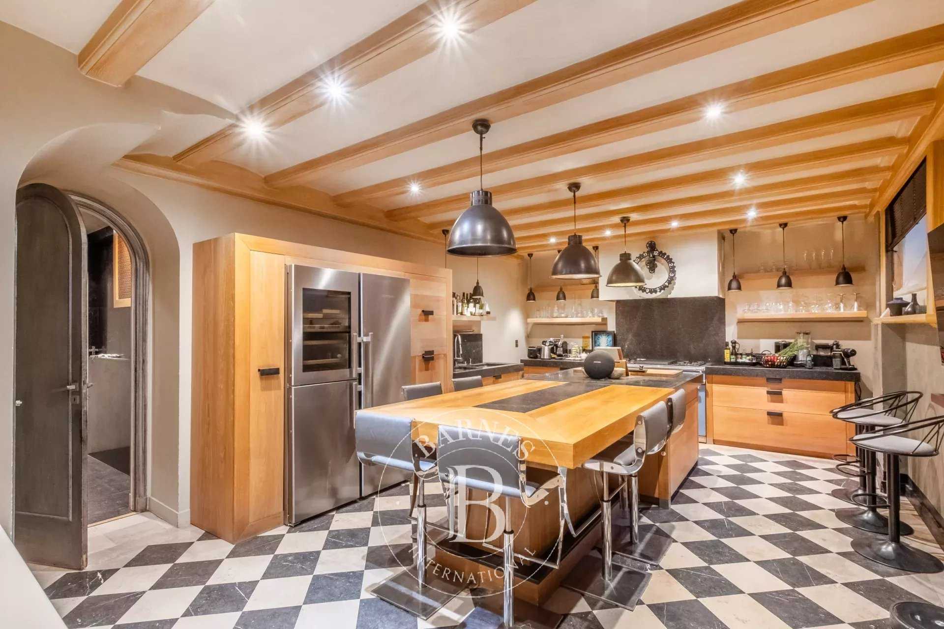 Paris  - Piso 5 Cuartos 3 Habitaciones