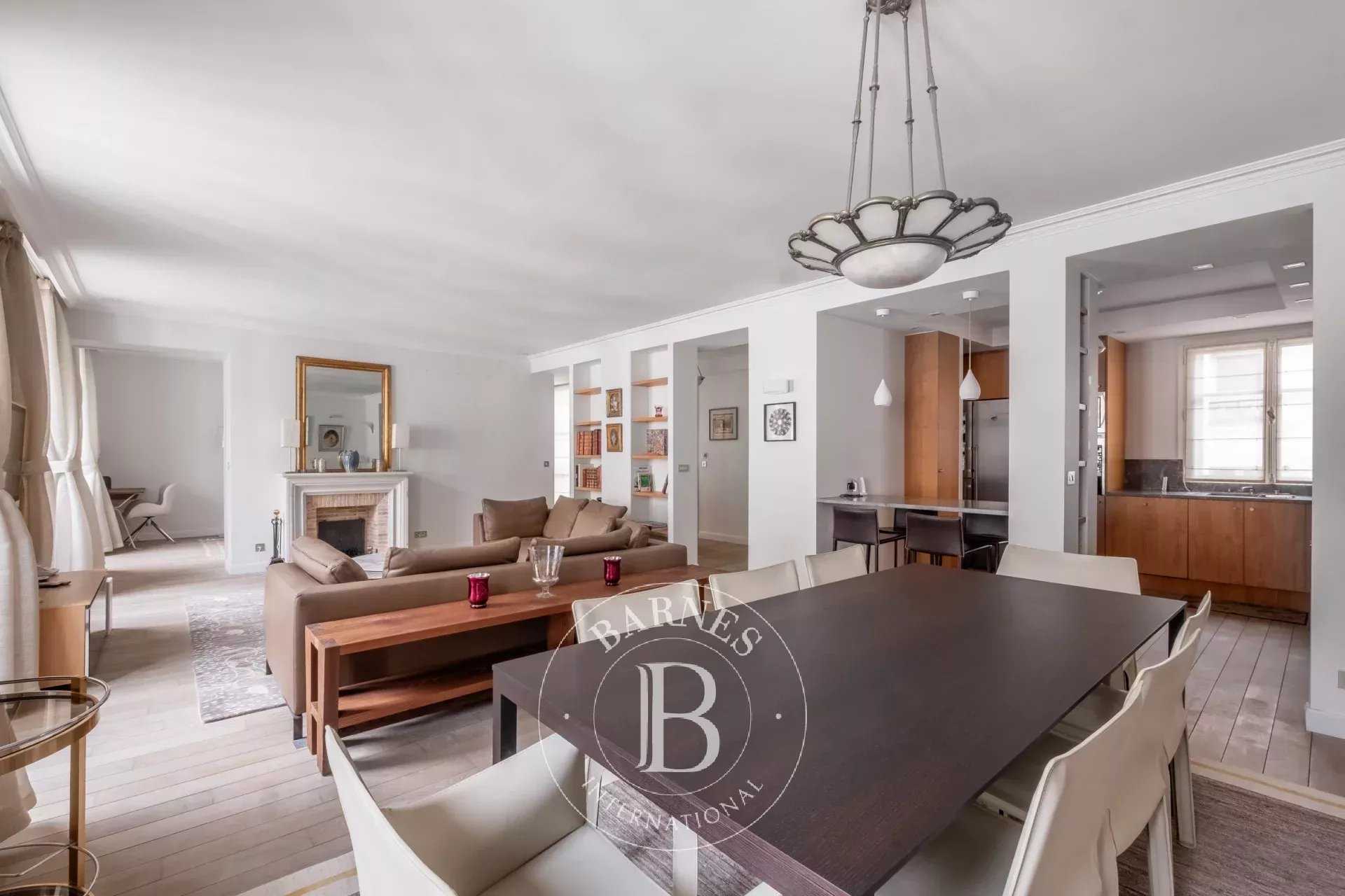 Paris  - Apartment 2 Bedrooms