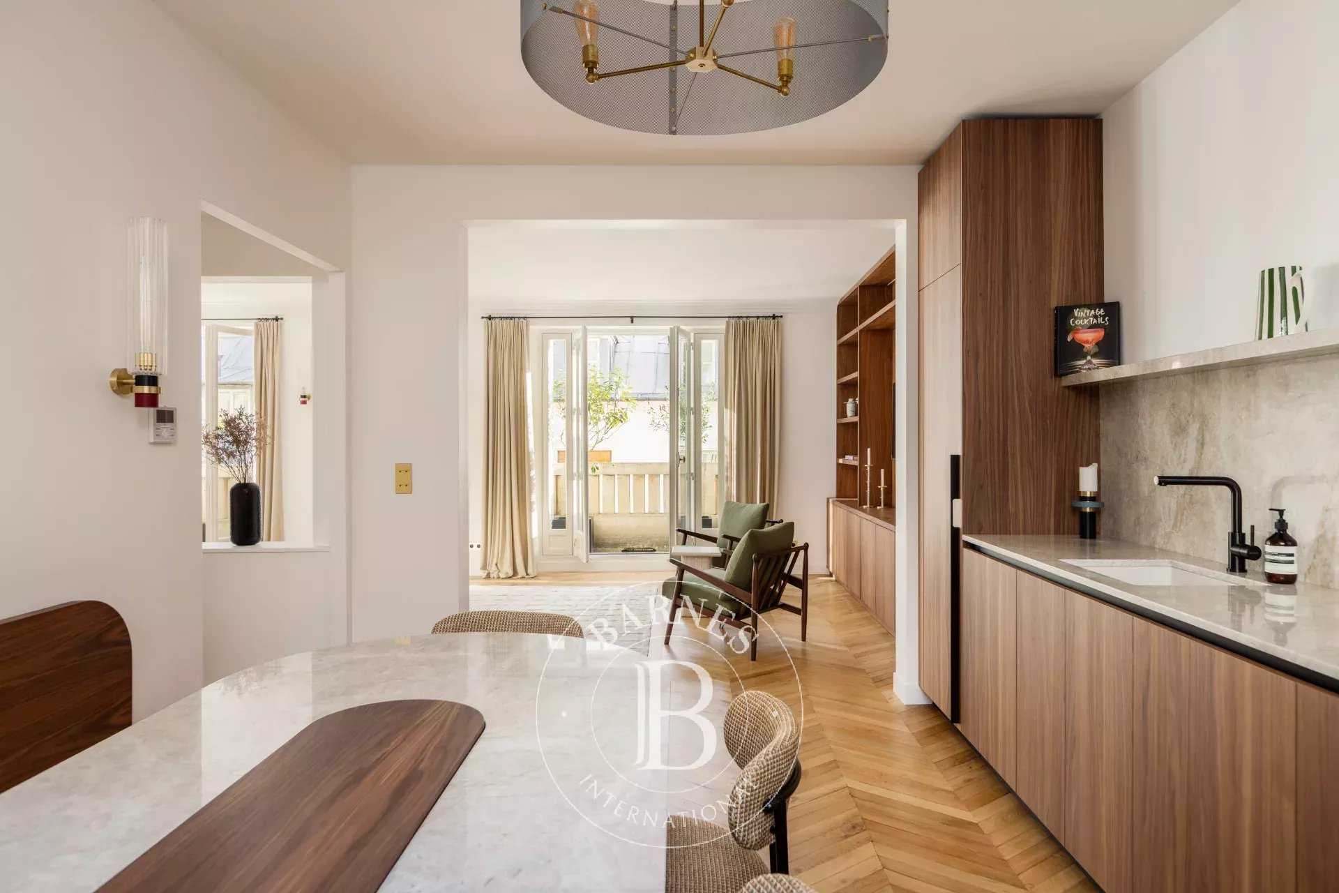 Paris  - Apartment 3 Bedrooms