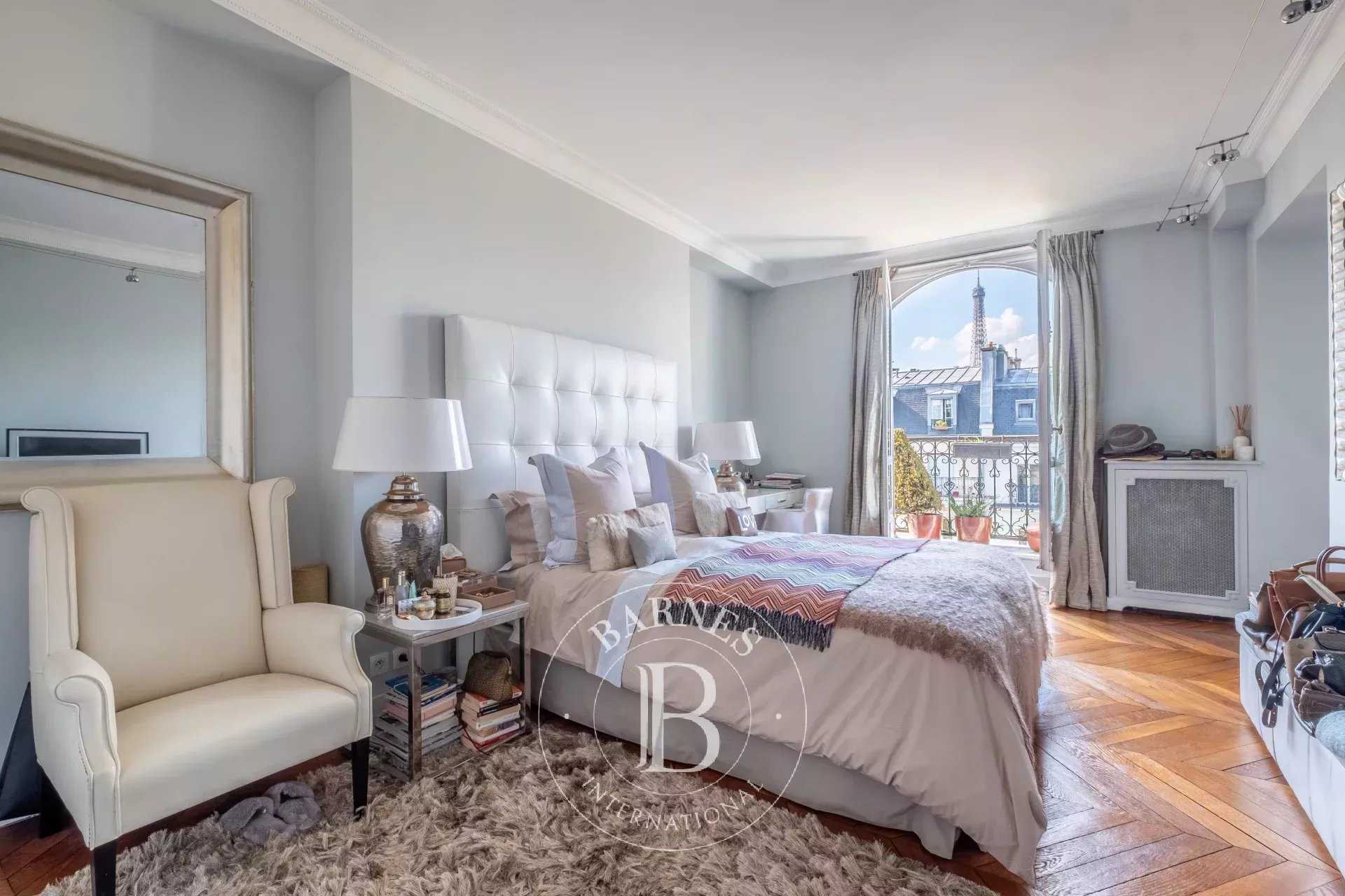 Paris  - Apartment 2 Bedrooms