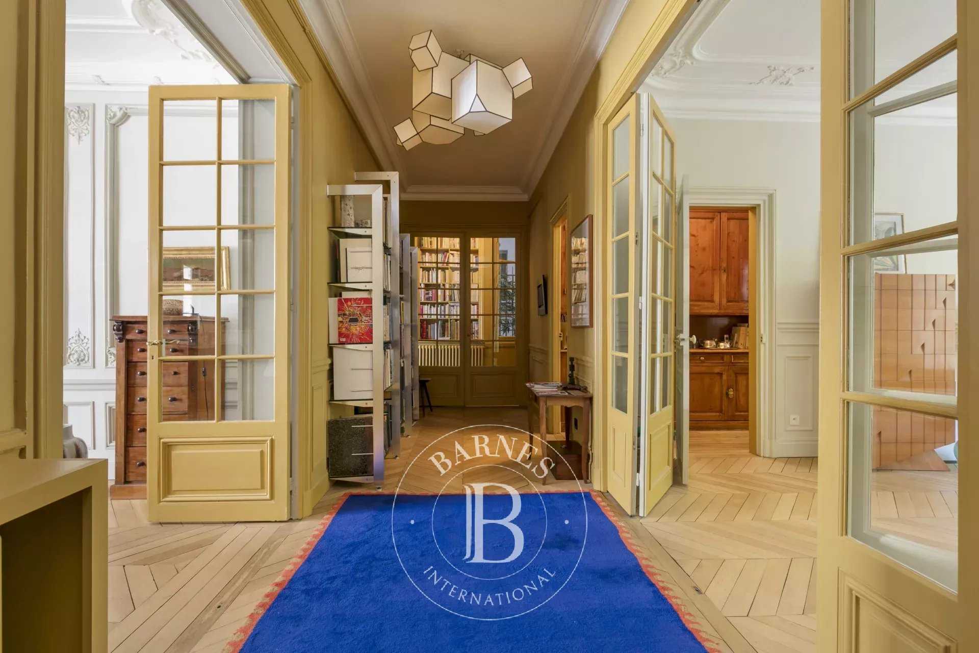 Paris  - Apartment 3 Bedrooms