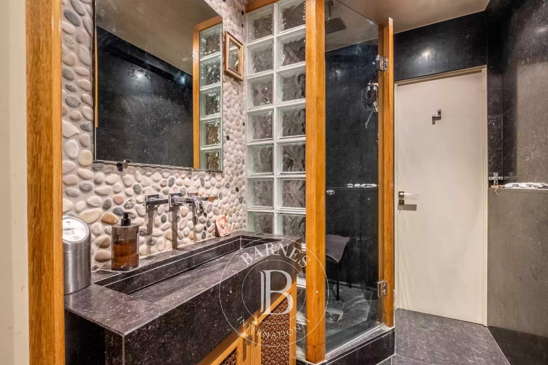 Paris  - Piso 5 Cuartos 3 Habitaciones