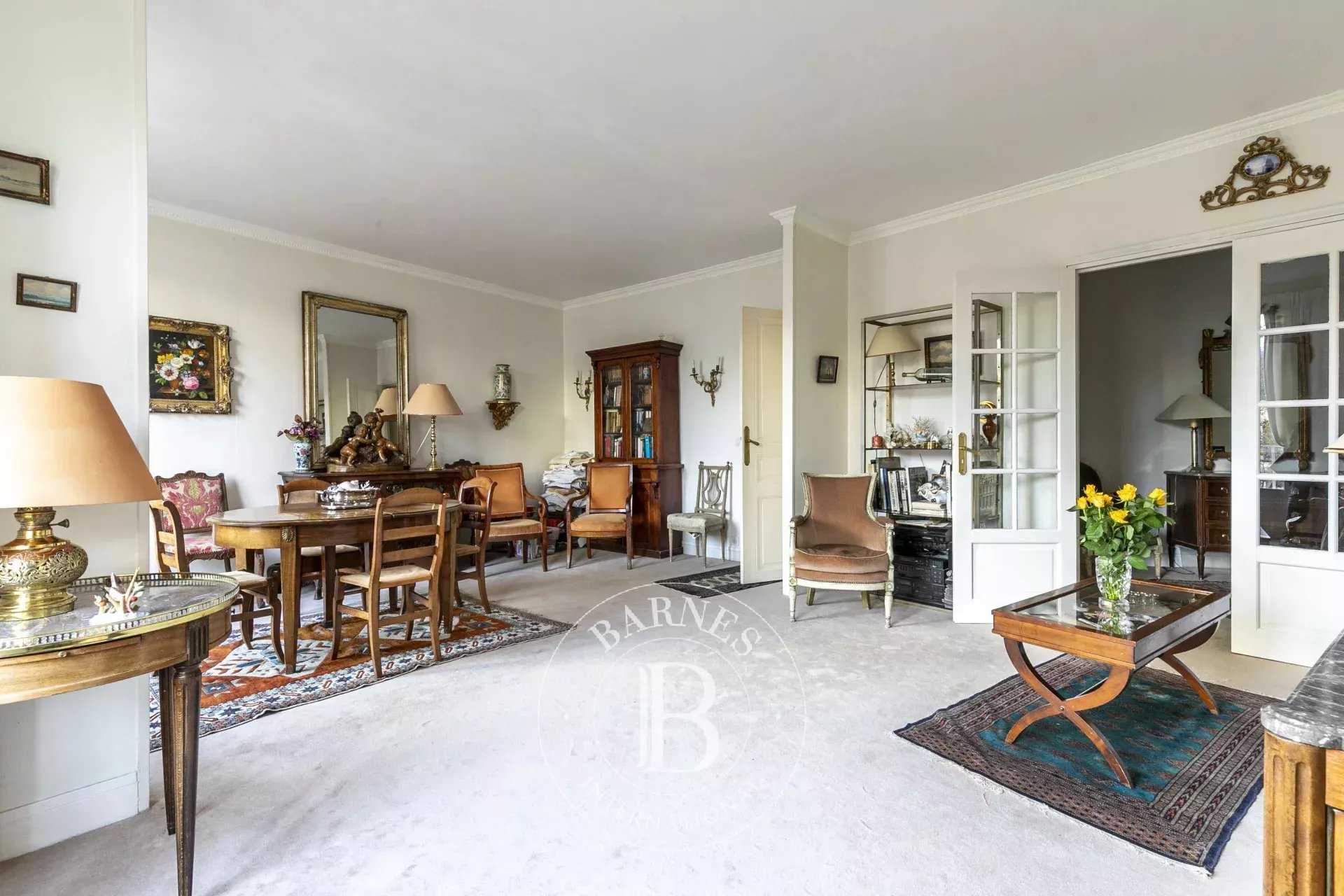 Paris  - Apartment 4 Bedrooms