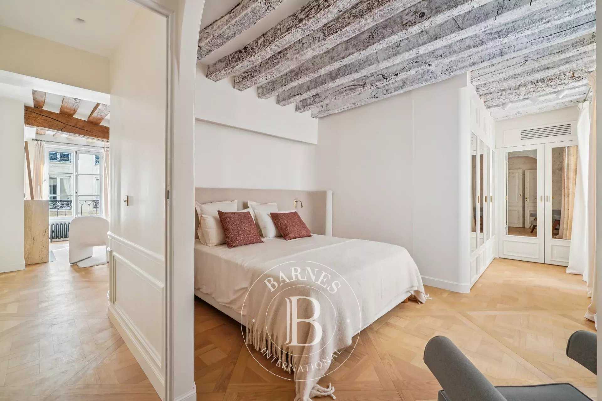 Paris  - Apartment 2 Bedrooms