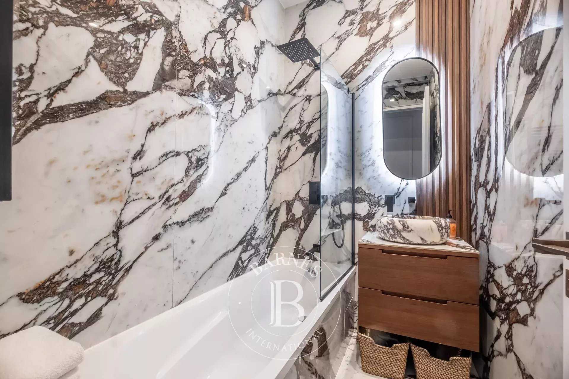Paris  - Apartment 3 Bedrooms