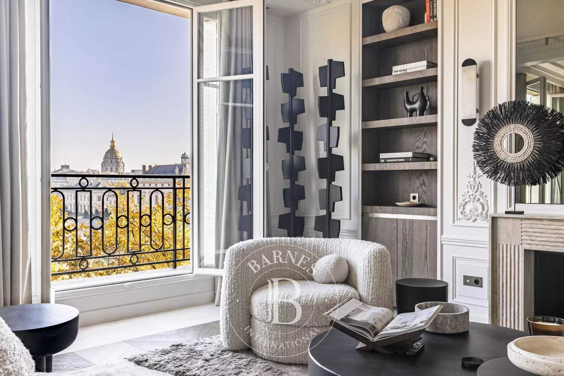 Paris  - Appartement 6 Pièces 3 Chambres