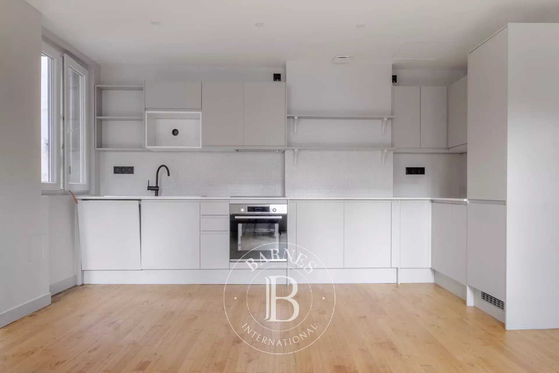 Paris  - Apartment 3 Bedrooms