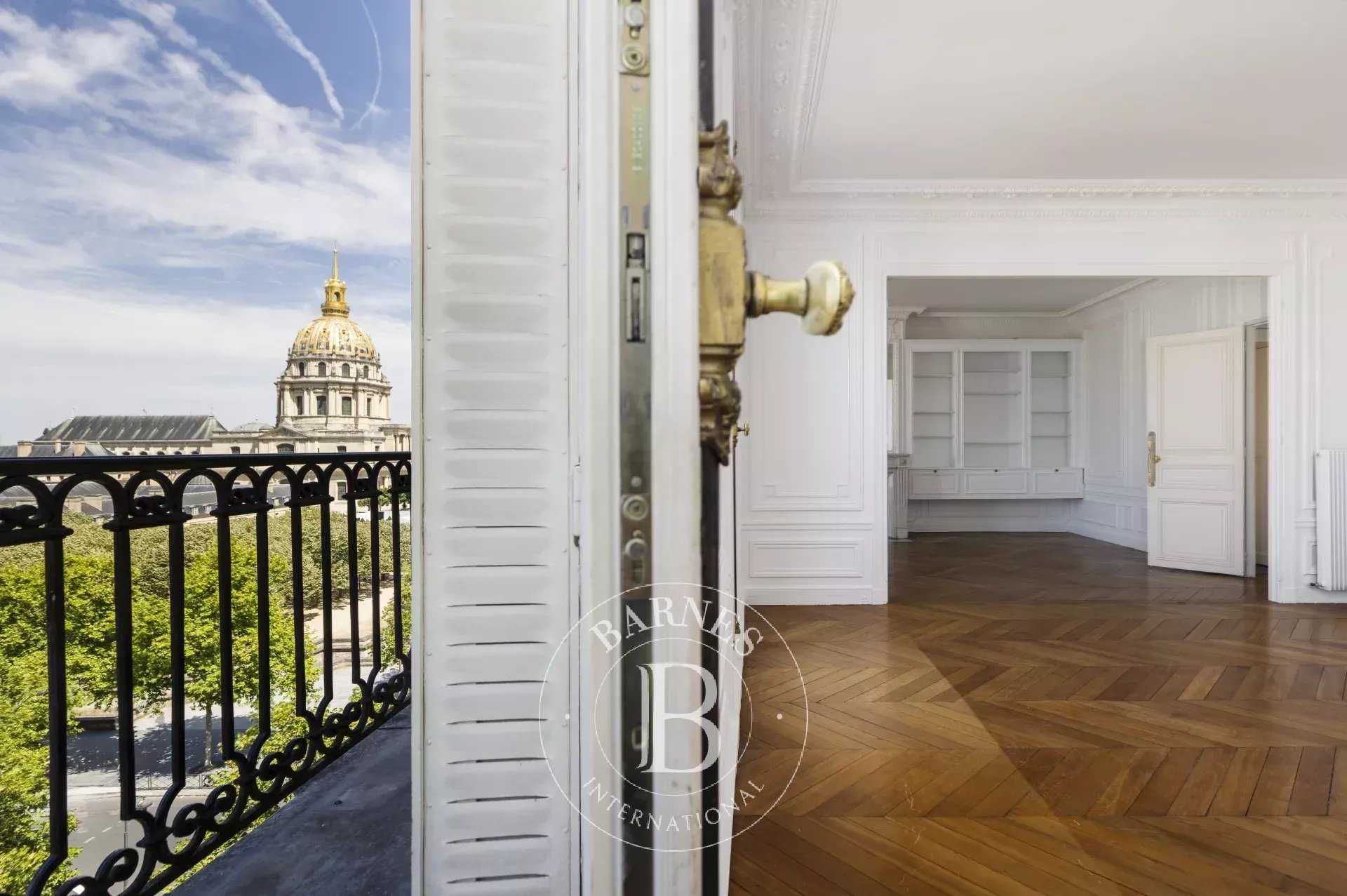 Paris  - Apartment 3 Bedrooms