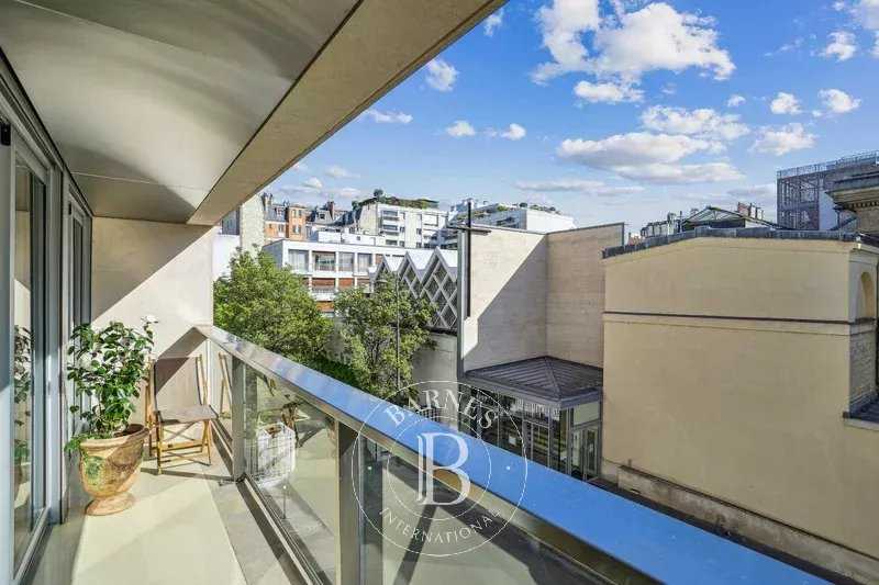 Paris  - Appartement 3 Pièces 2 Chambres
