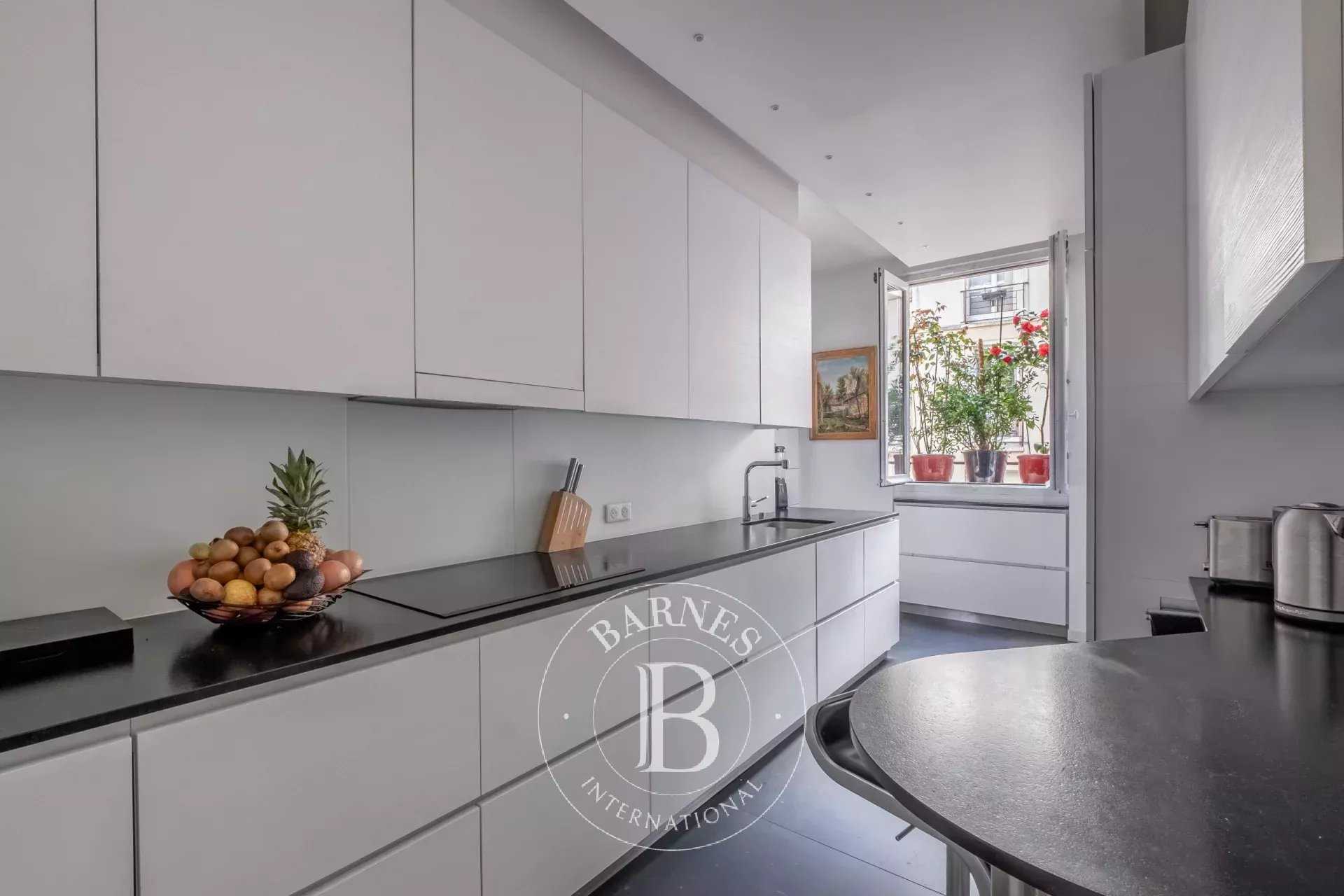 Paris  - Apartment 3 Bedrooms