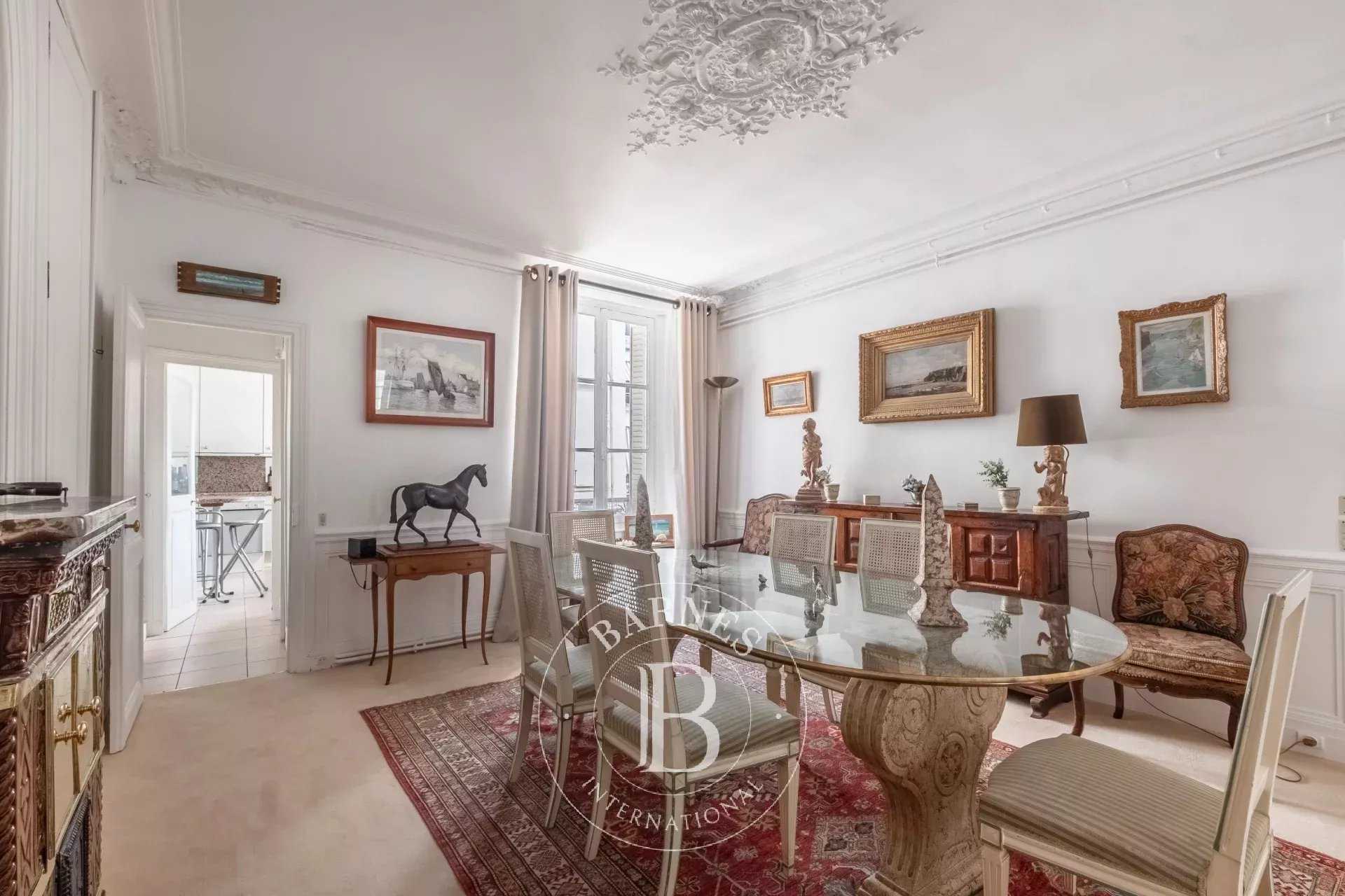 Paris  - Apartment 2 Bedrooms