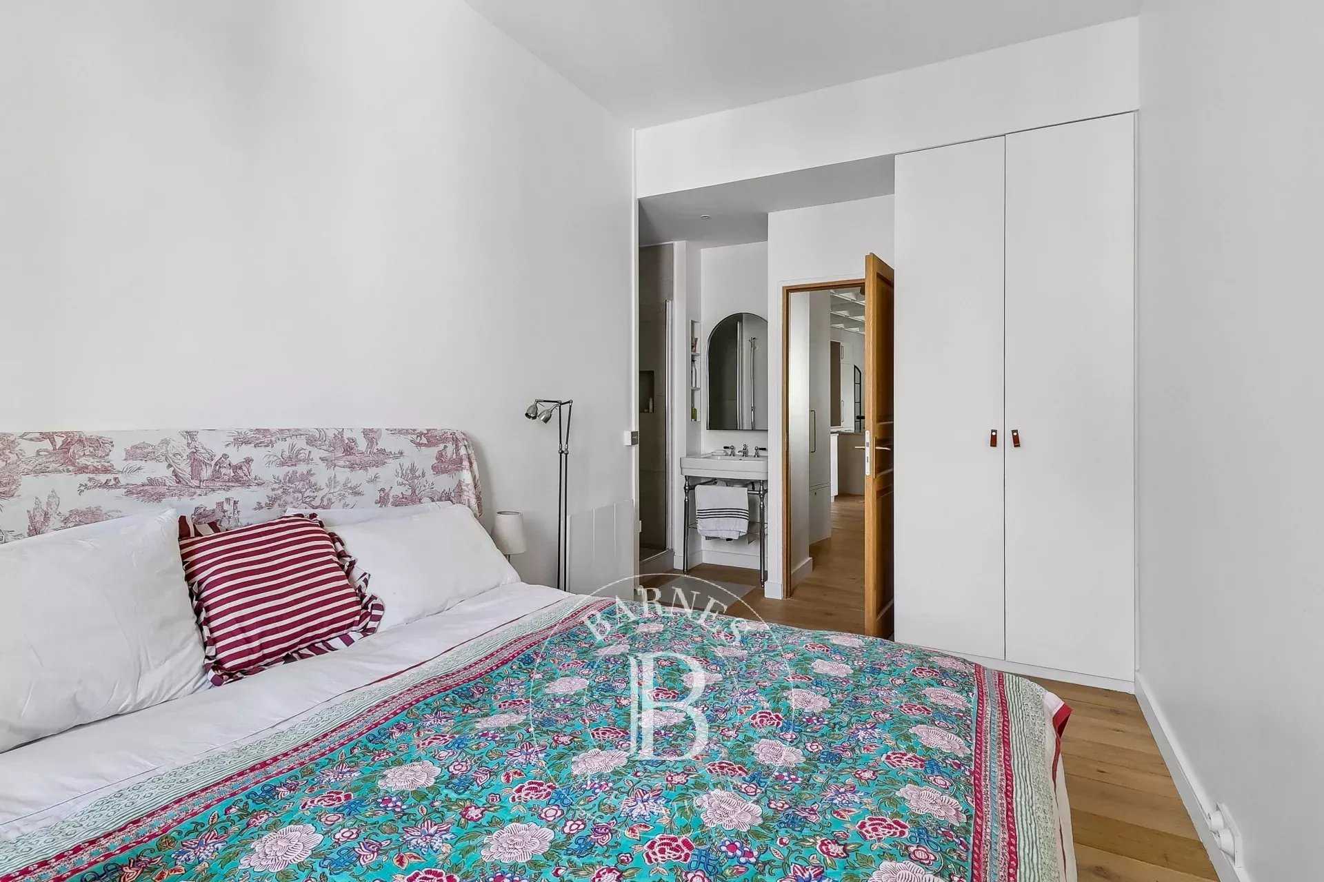 Paris  - Apartment 2 Bedrooms