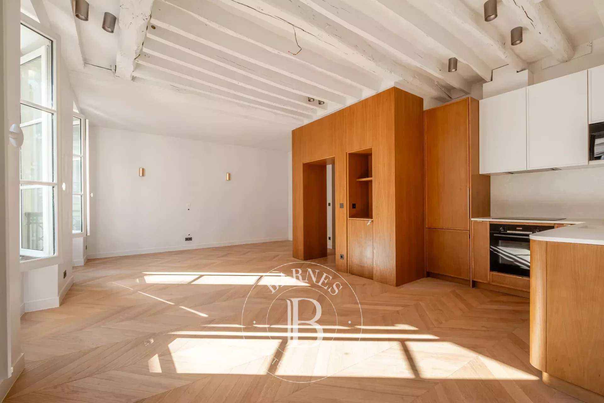 Paris  - Apartment 2 Bedrooms