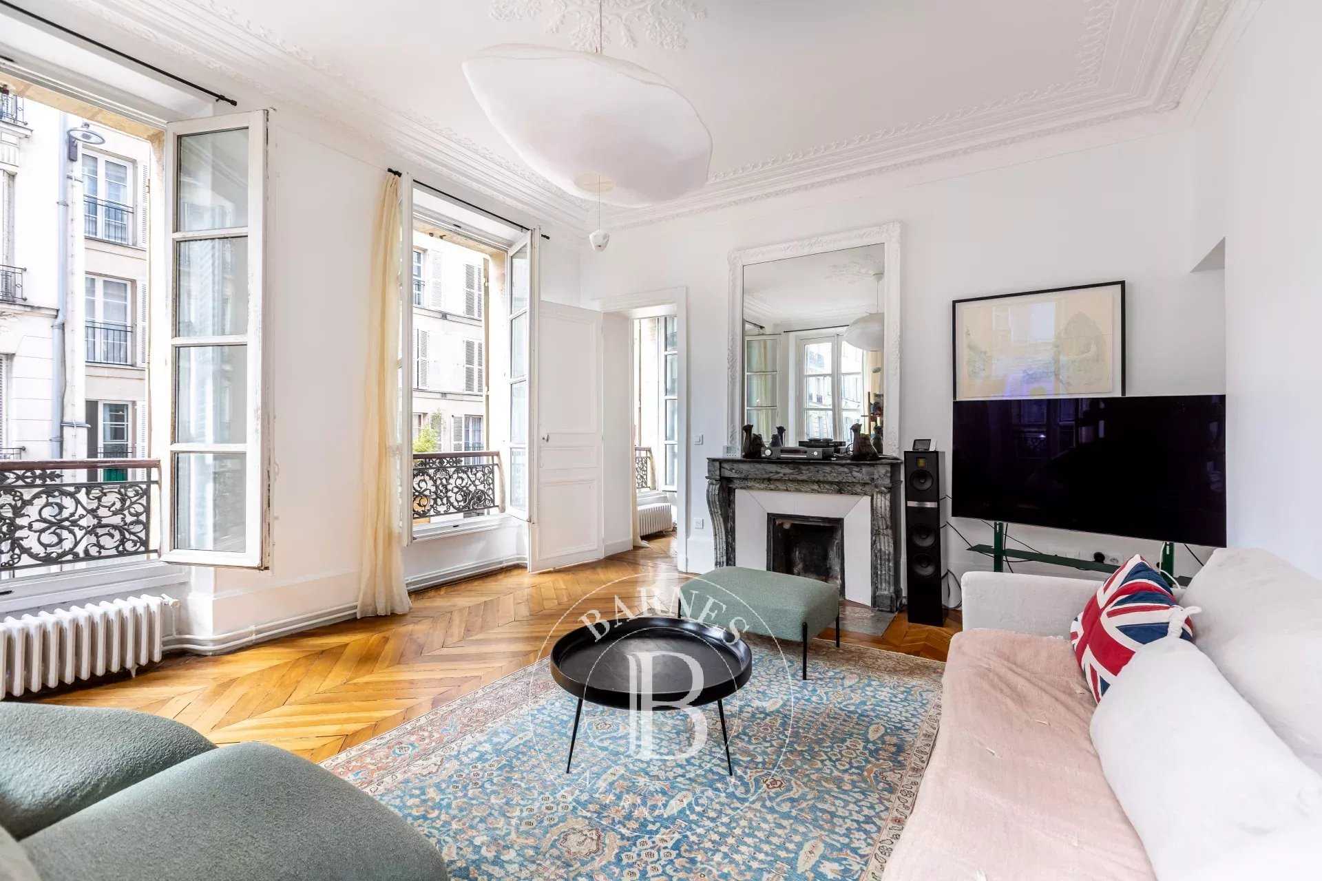 Paris  - Appartement 4 Pi&egrave;ces 2 Chambres