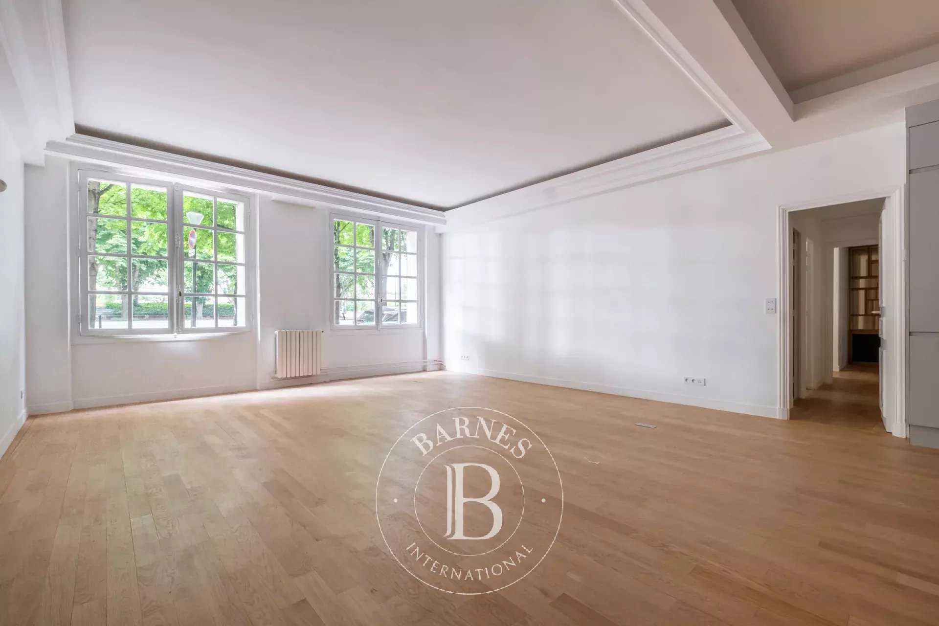 Paris  - Appartement 4 Pièces 2 Chambres