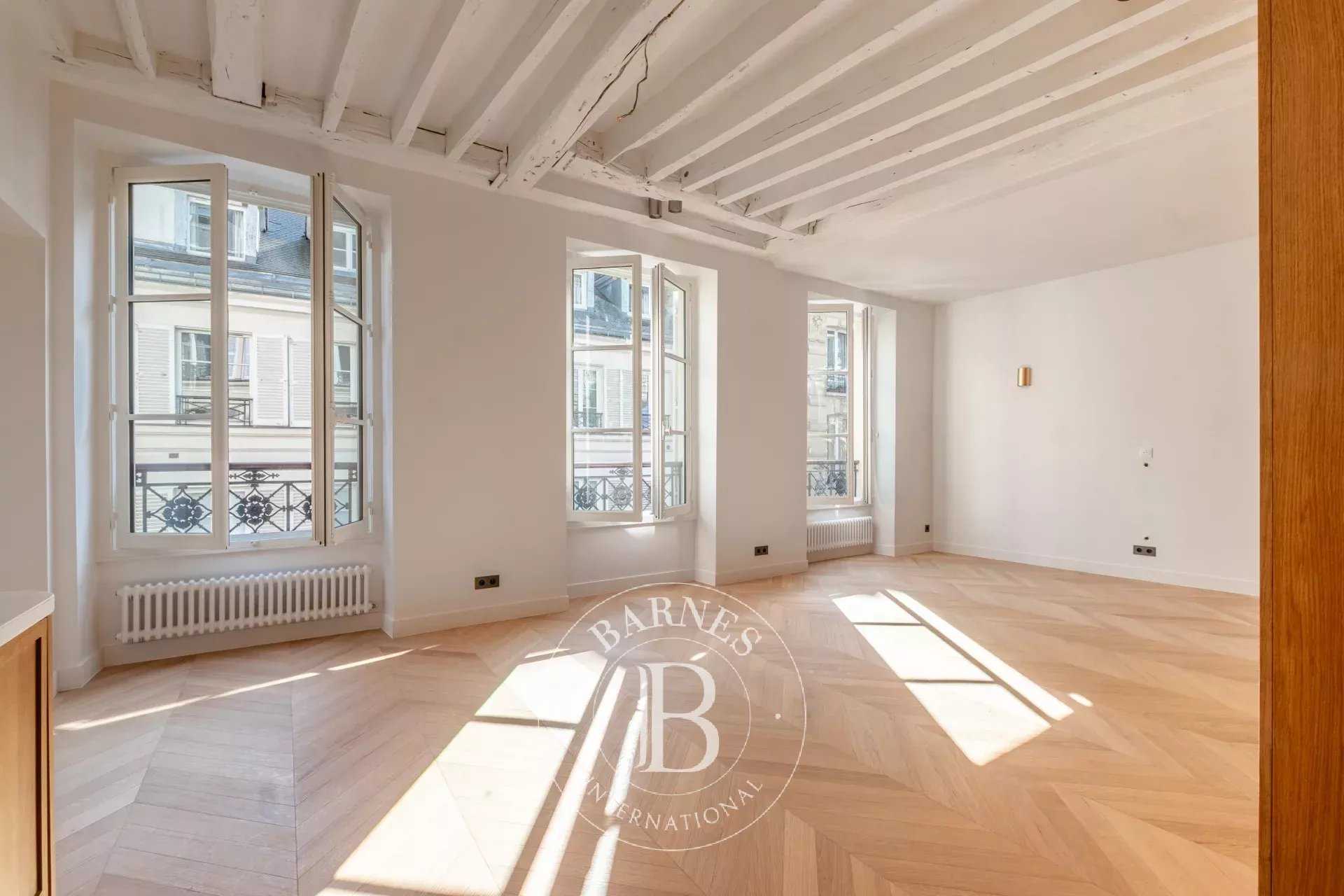 Paris  - Apartment 2 Bedrooms