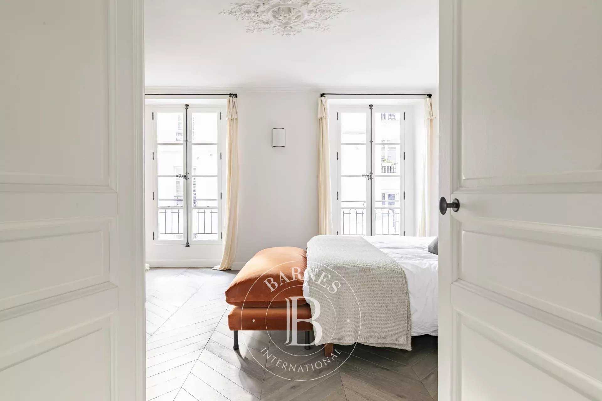 Paris  - Appartement 2 Pièces, 1 Chambre