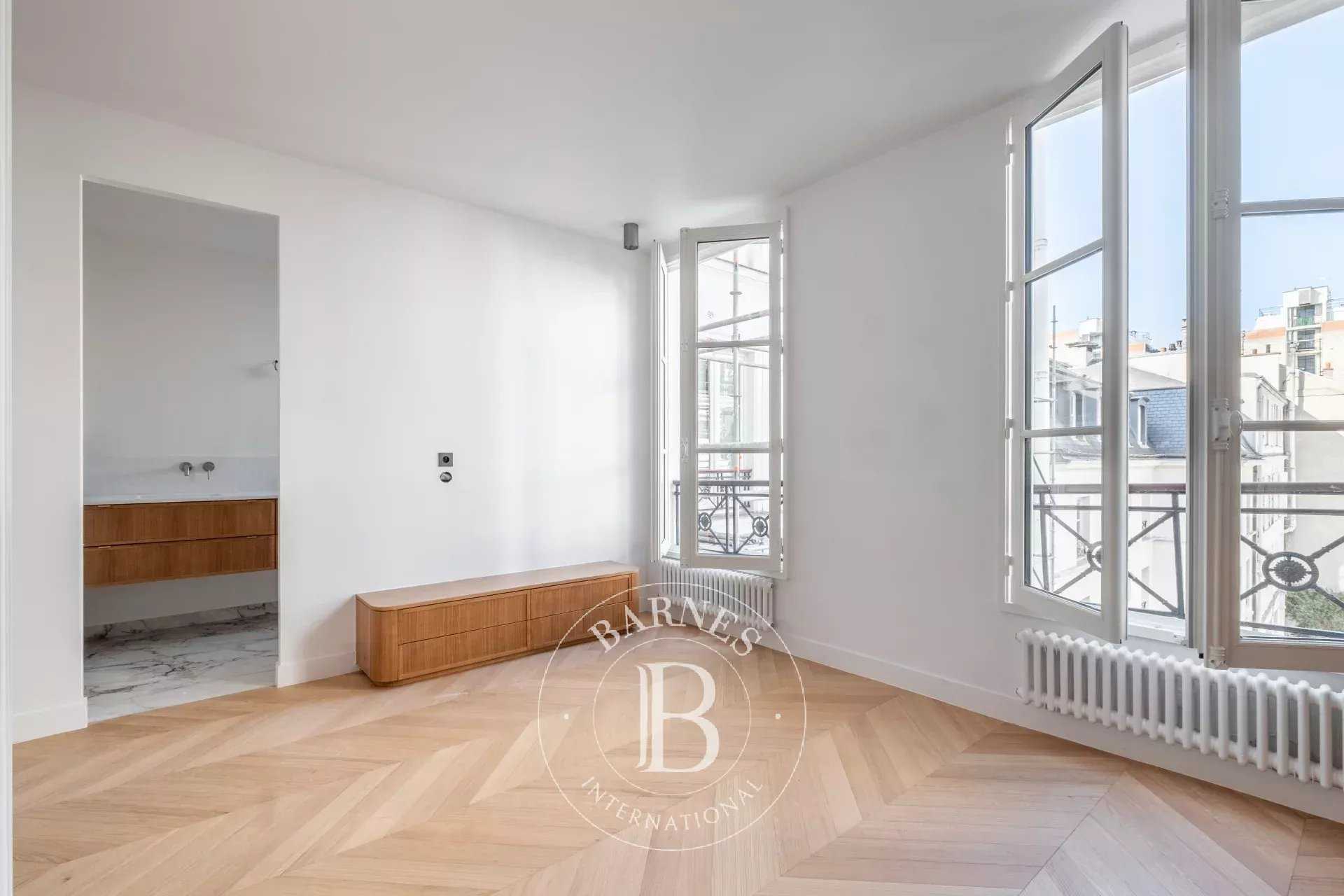 Paris  - Apartment 2 Bedrooms