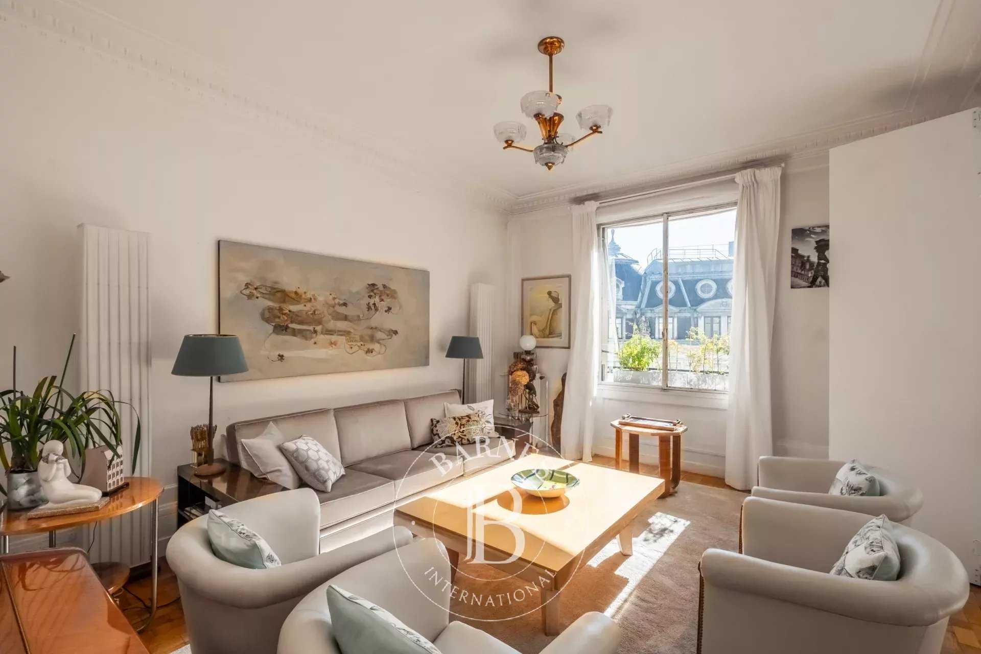 Paris  - Apartment 3 Bedrooms