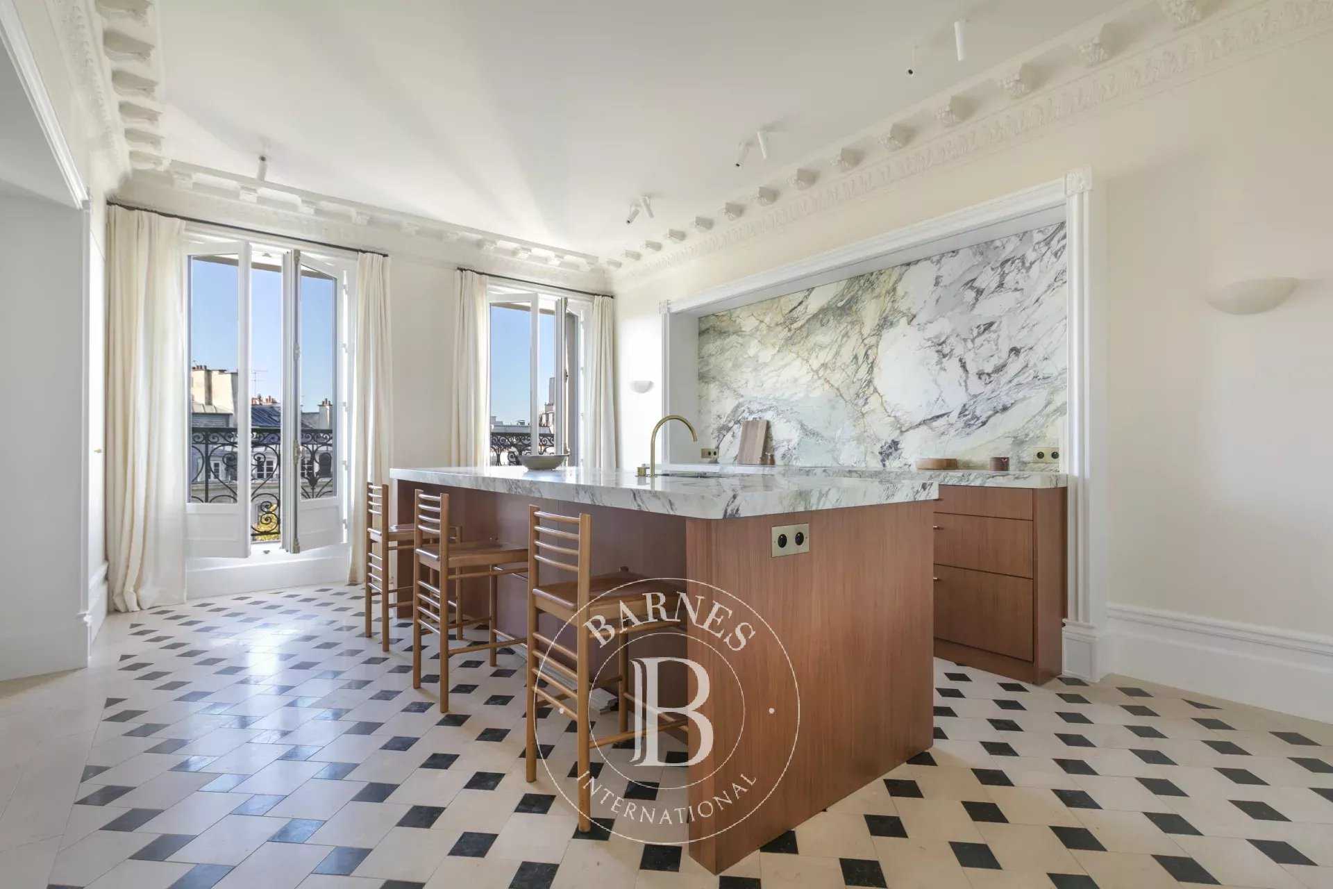 Paris  - Apartment 3 Bedrooms
