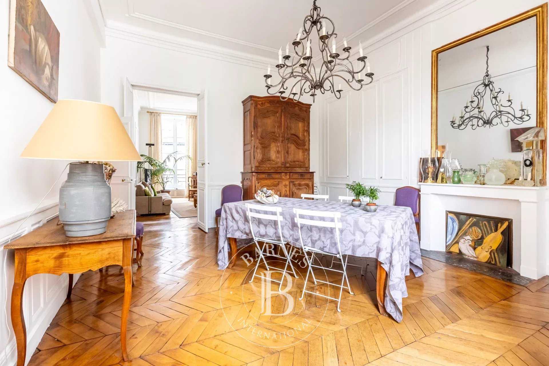 Paris  - Apartment 3 Bedrooms