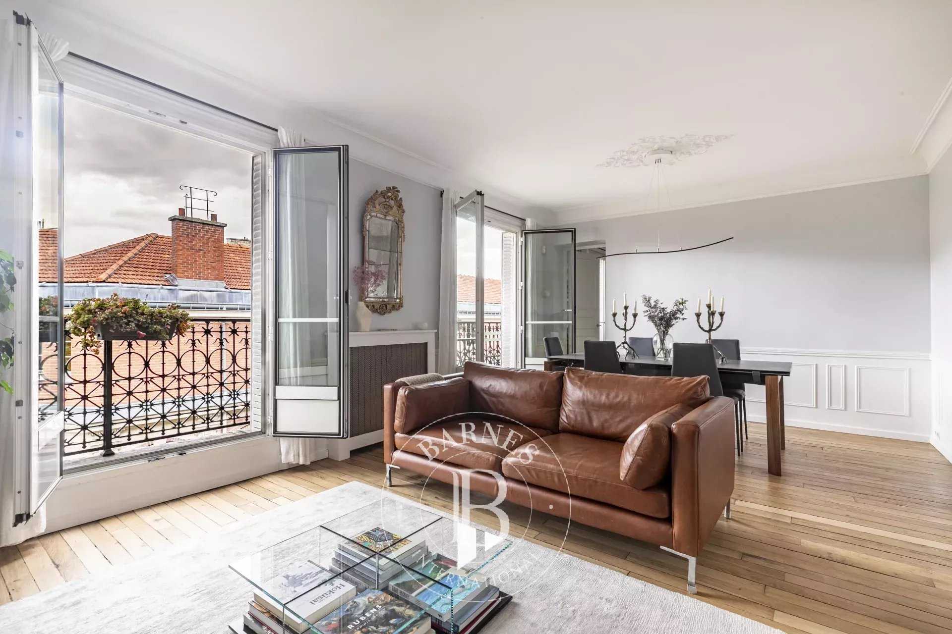 Paris  - Apartment 3 Bedrooms