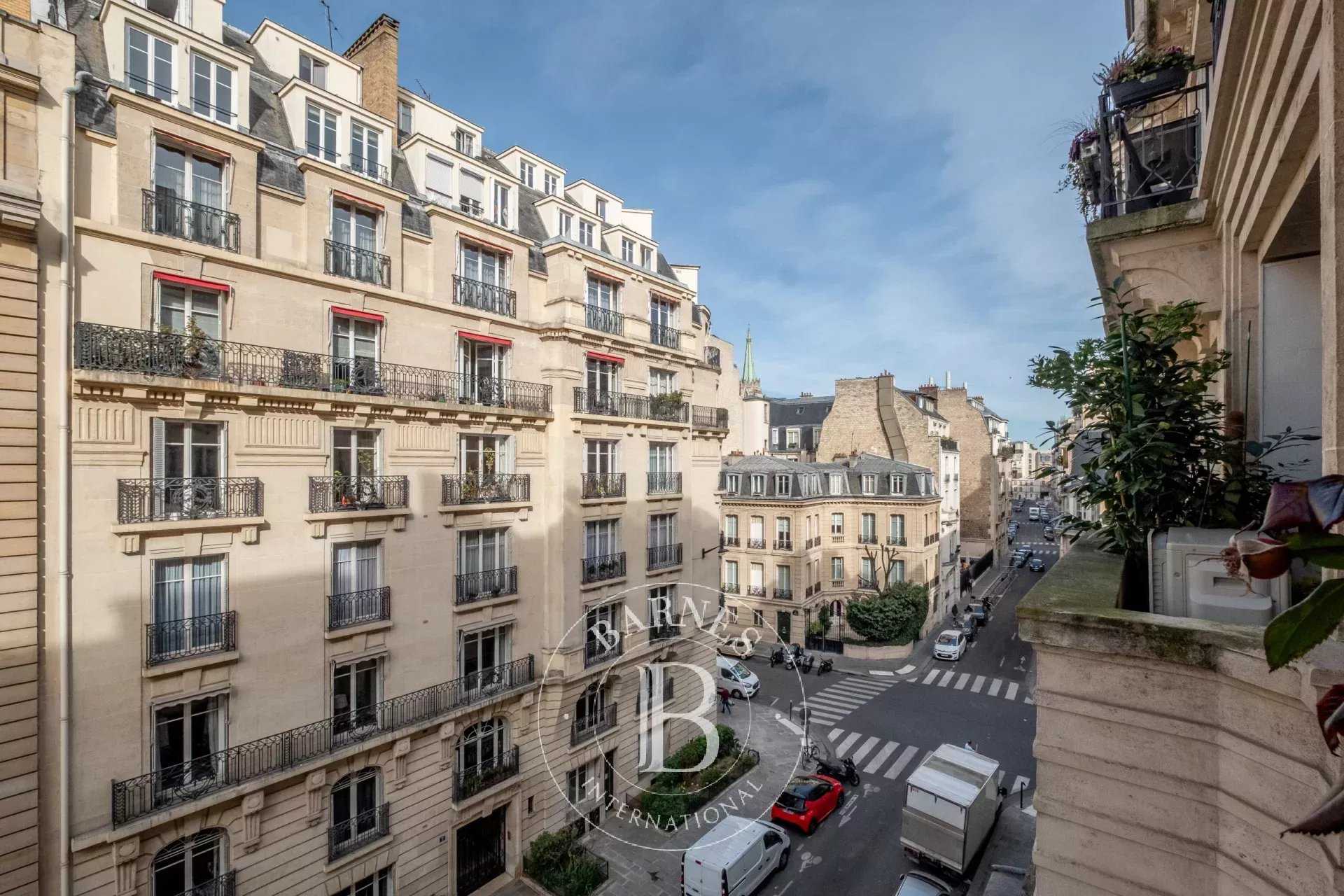 Paris  - Apartment 3 Bedrooms