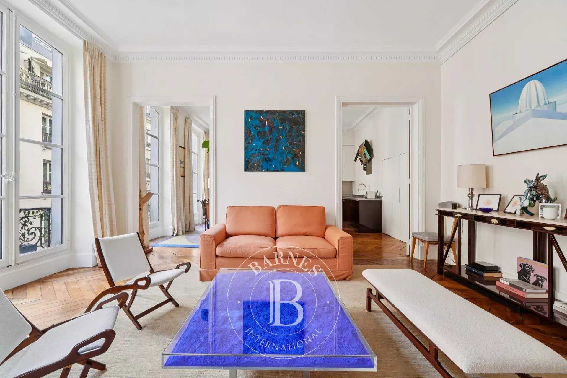 Paris  - Appartement 4 Pi&egrave;ces 2 Chambres