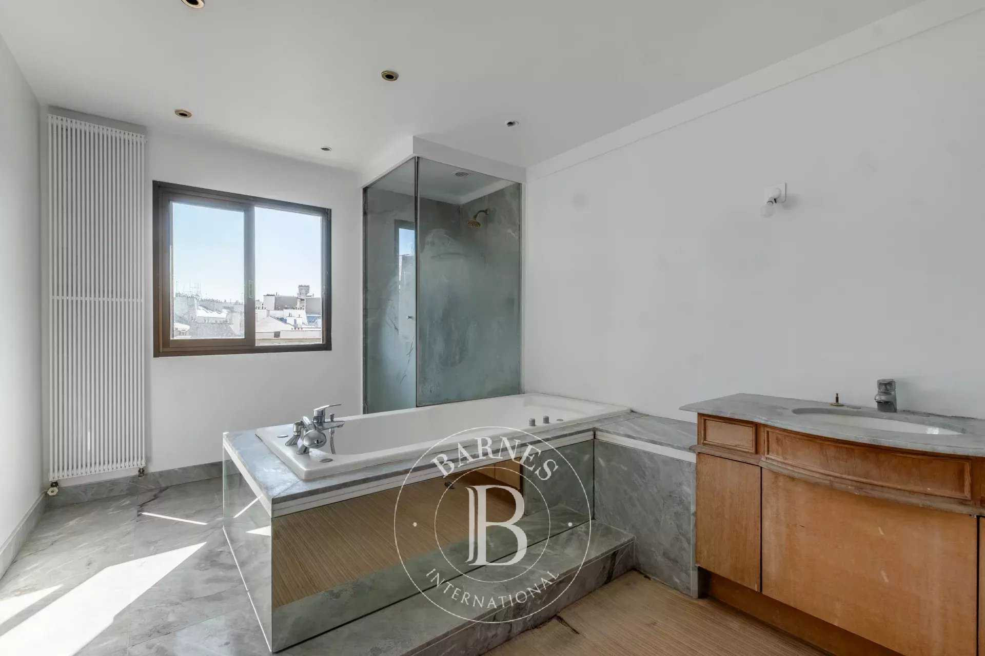 Paris  - Apartment 3 Bedrooms