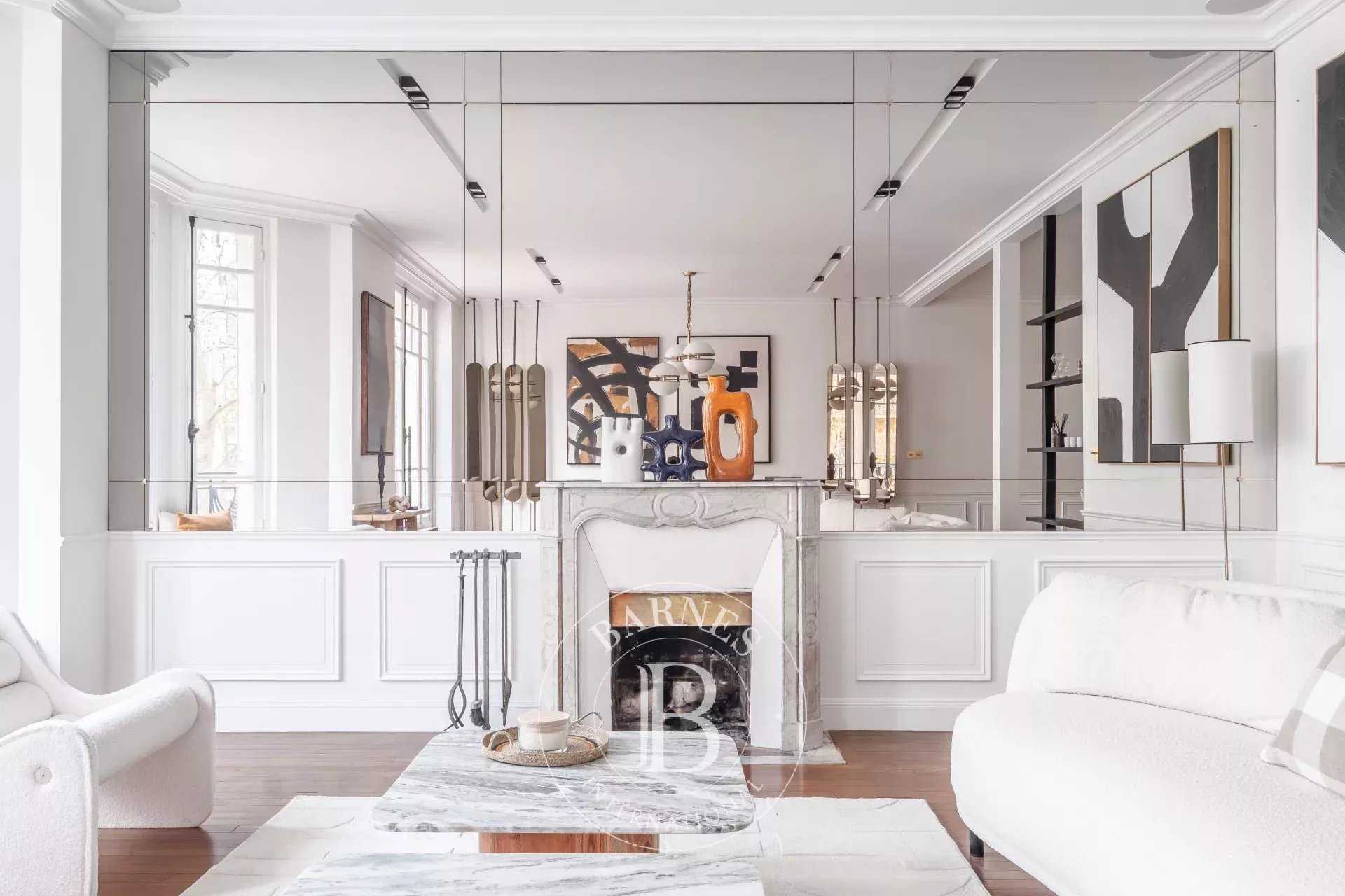 Paris  - Apartment 3 Bedrooms