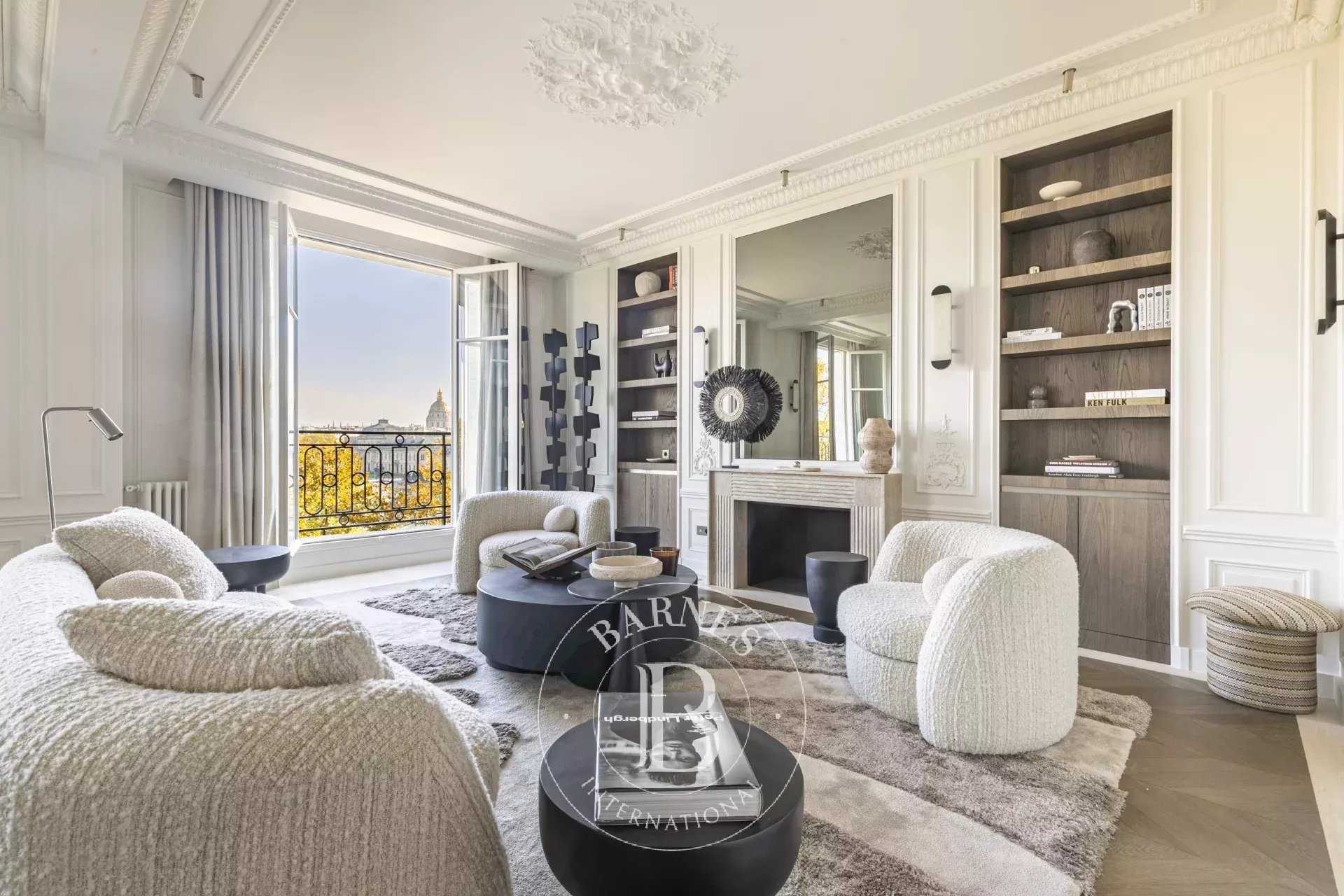 Paris  - Appartement 6 Pièces 3 Chambres