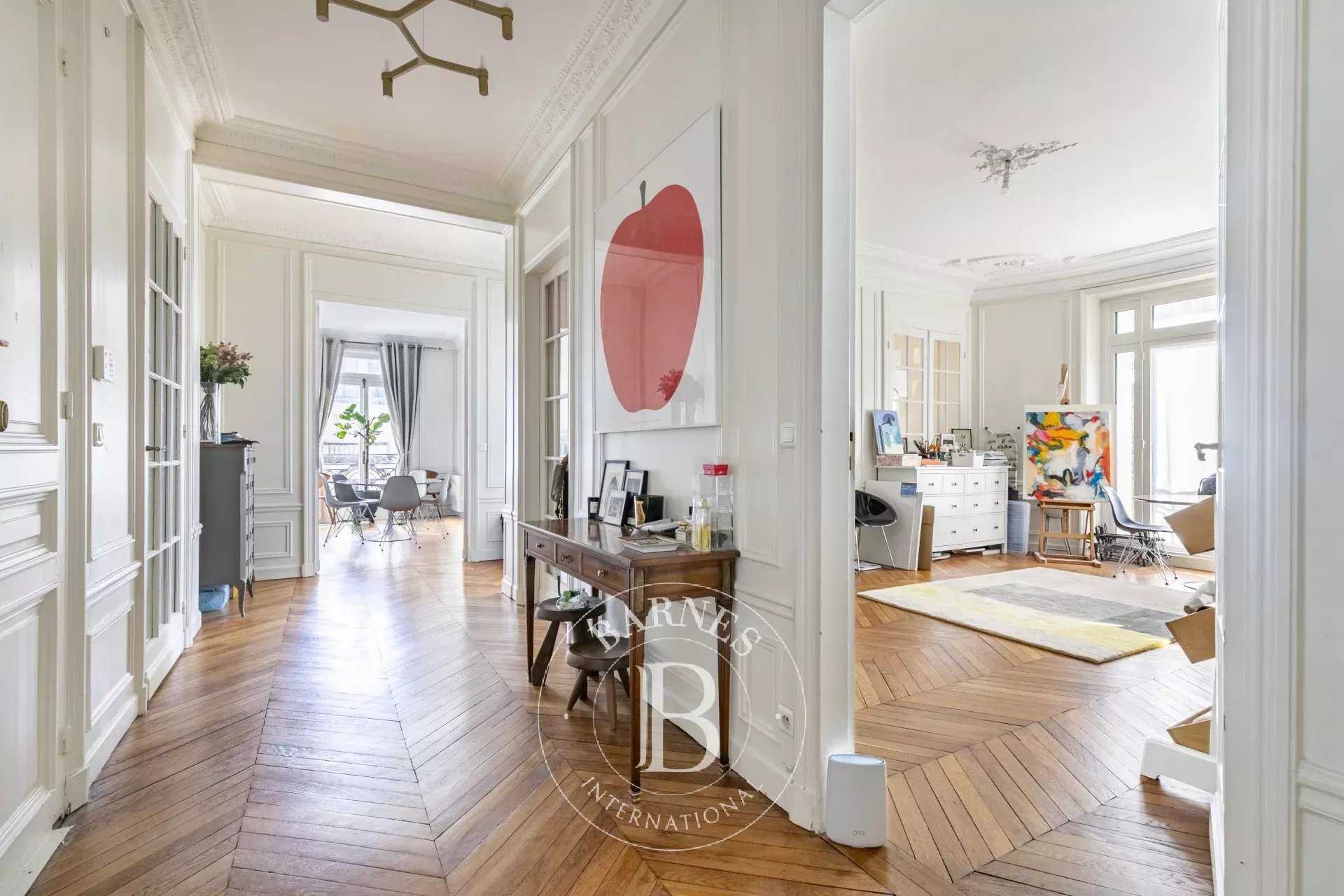 Paris  - Apartment 3 Bedrooms