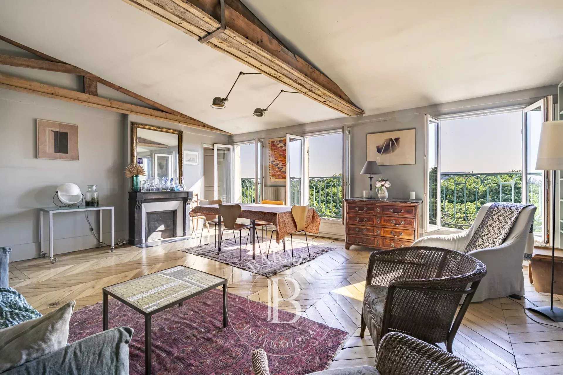 Paris  - Apartment 3 Bedrooms