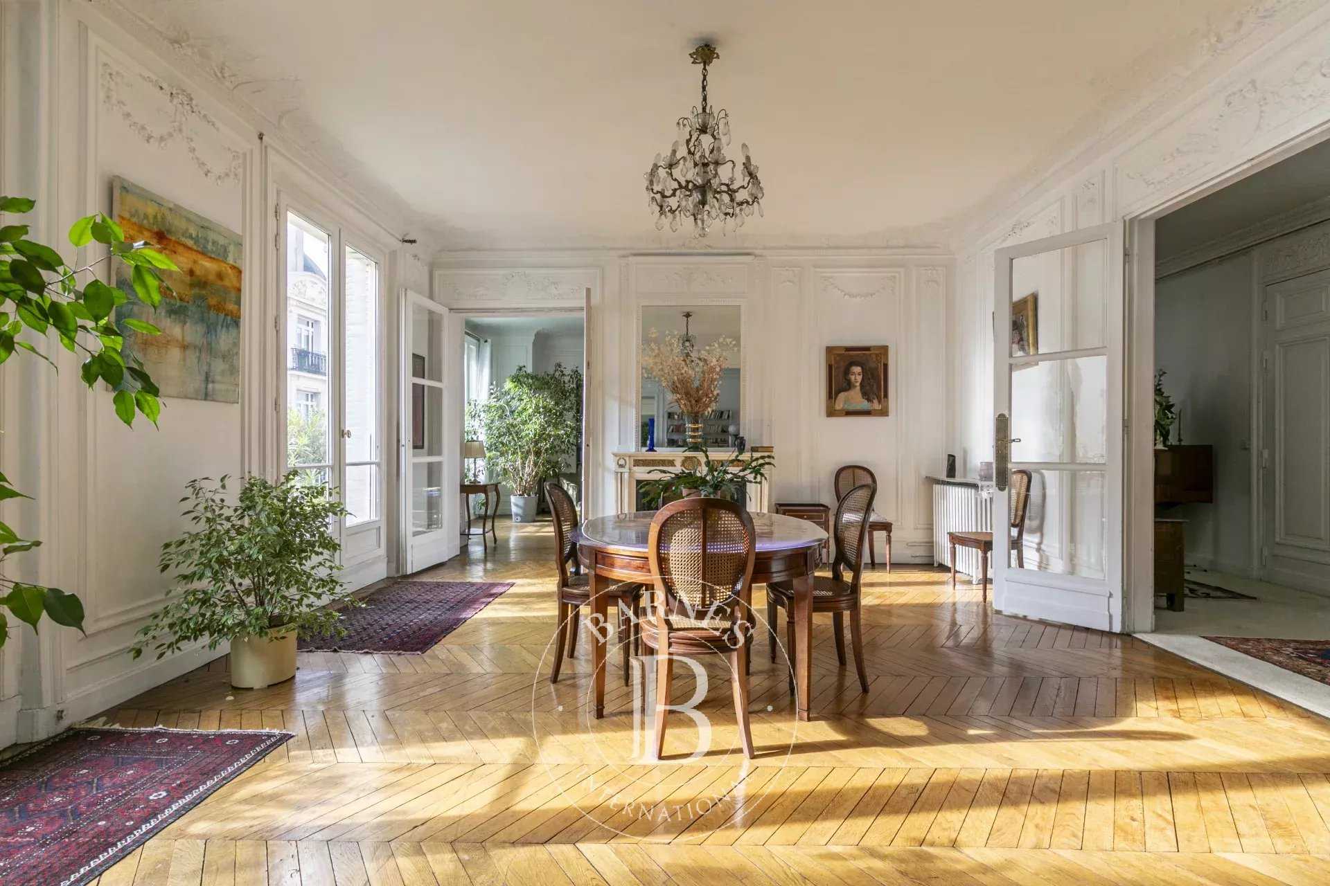 Appartement Paris 75007  -  ref 85662838 (picture 3)