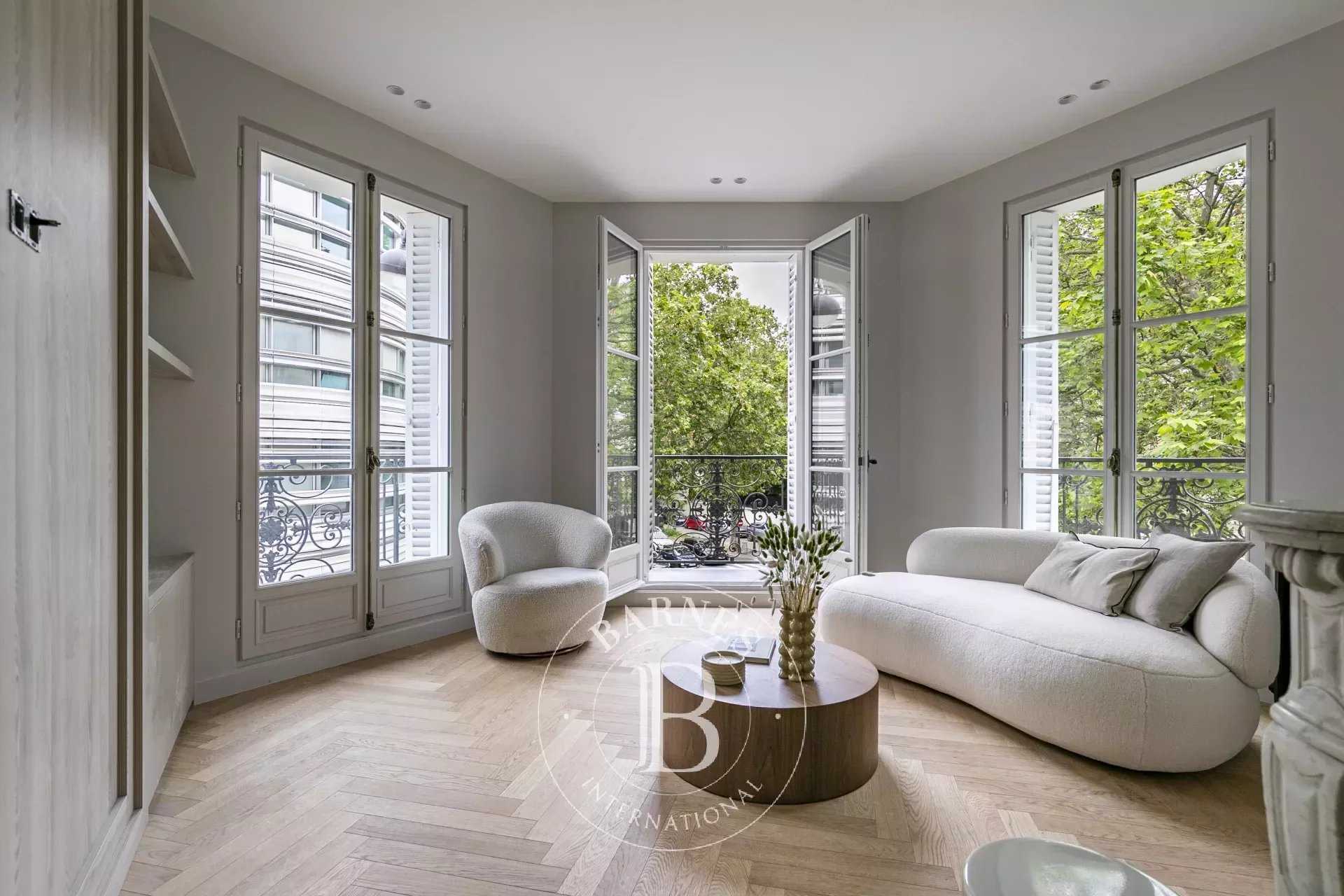Apartment Paris 75007  -  ref 84010799 (picture 2)