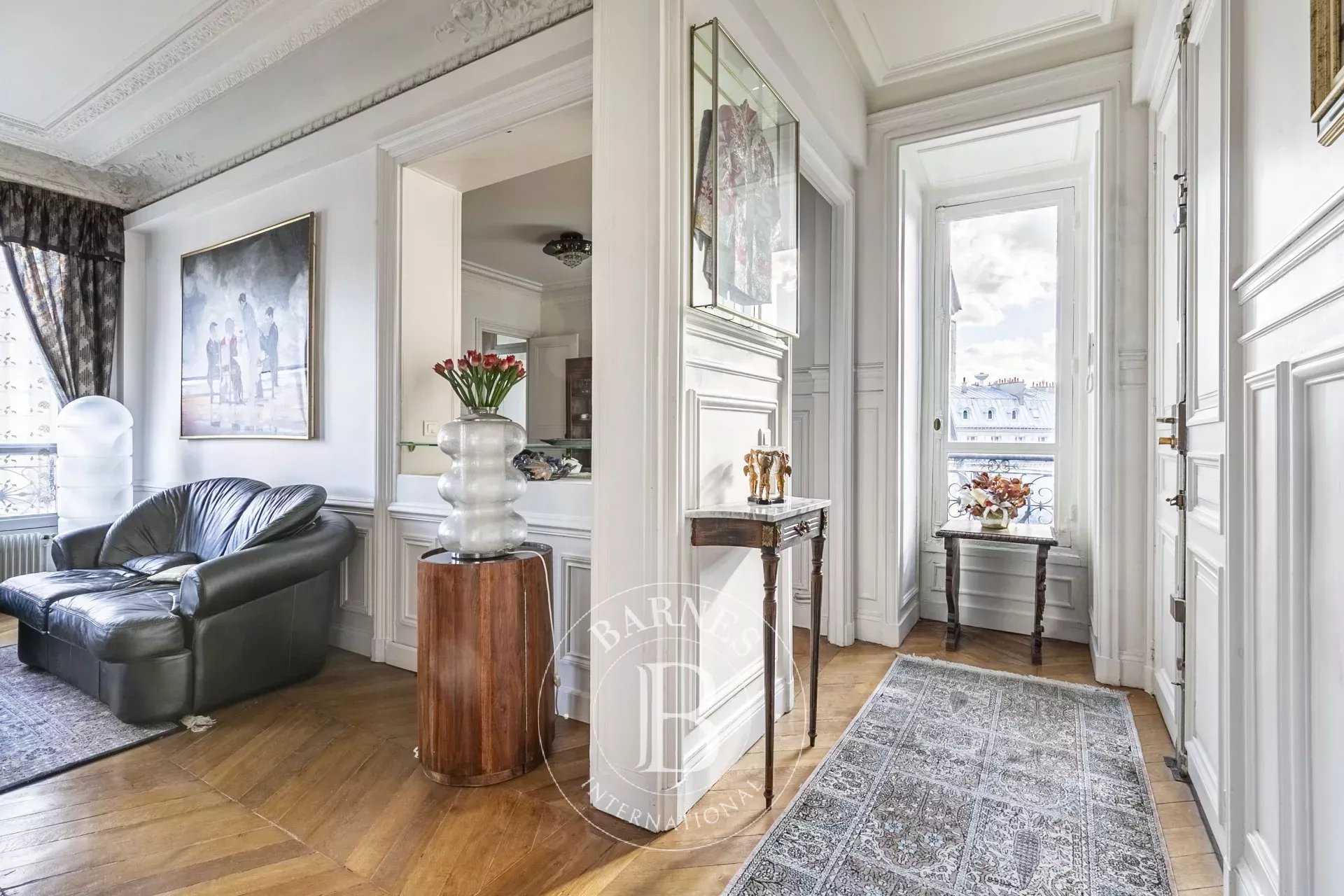 Appartement Paris 75007  -  ref 85636799 (picture 2)